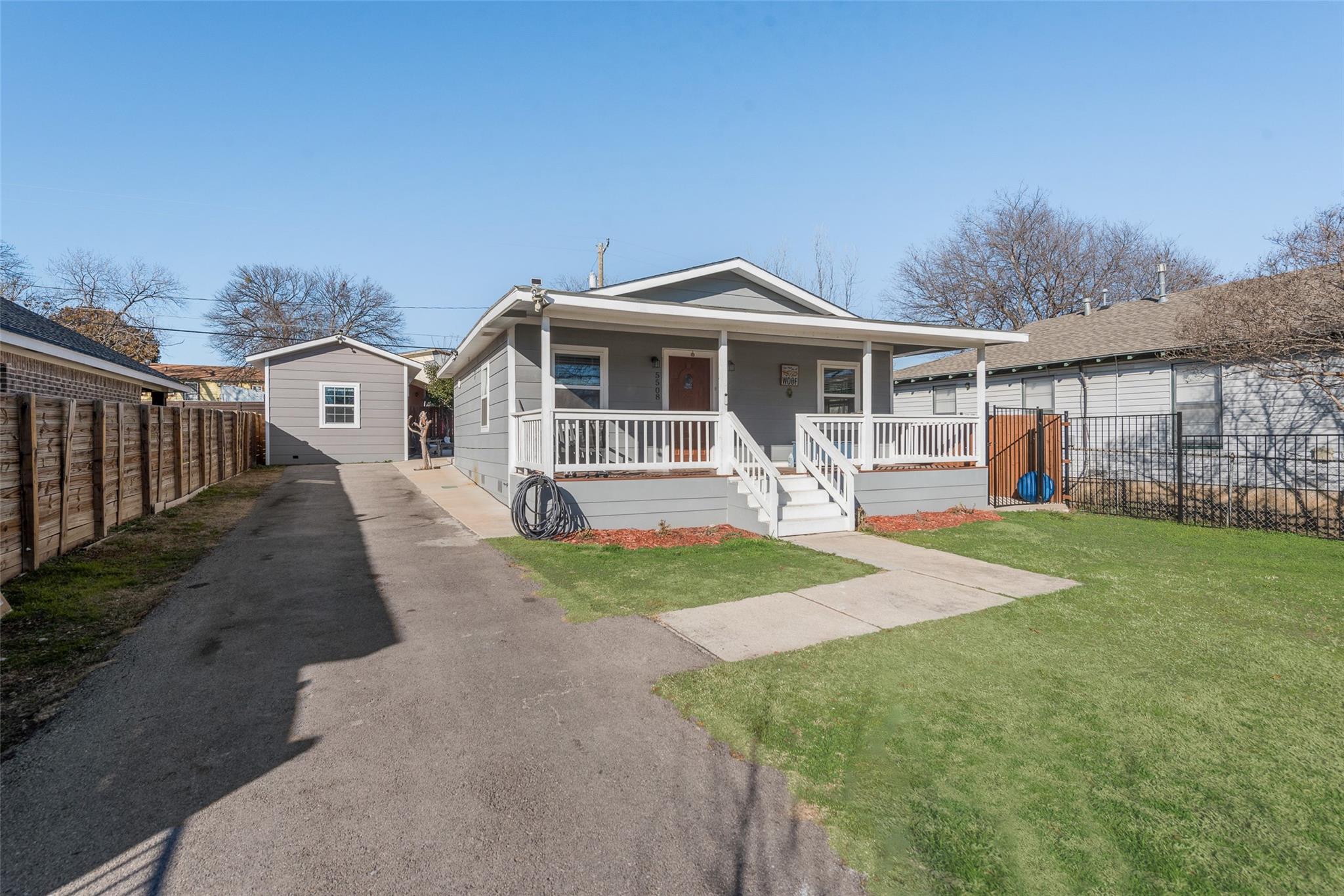 main property photo 19
