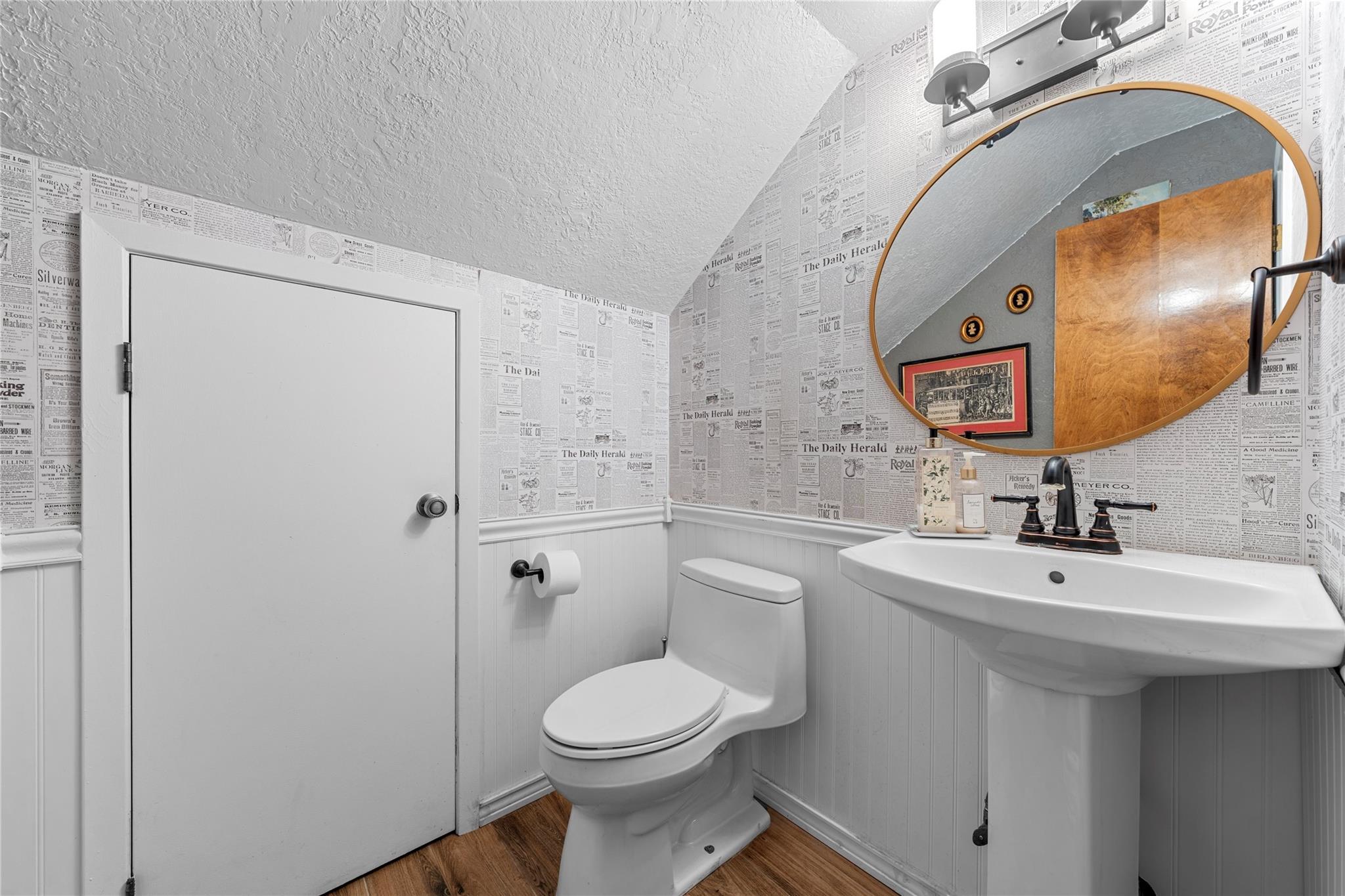 main property photo 16