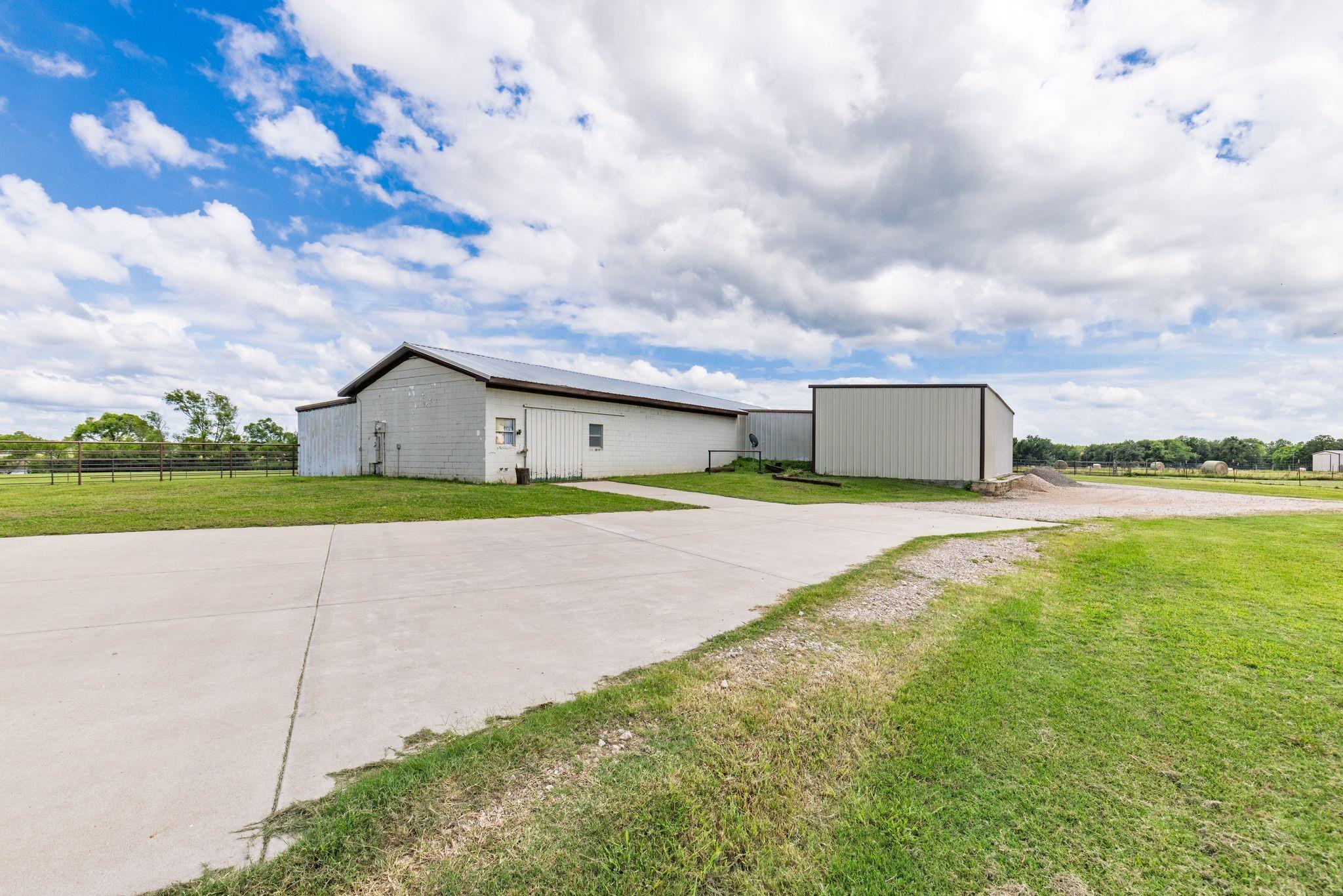 main property photo 36