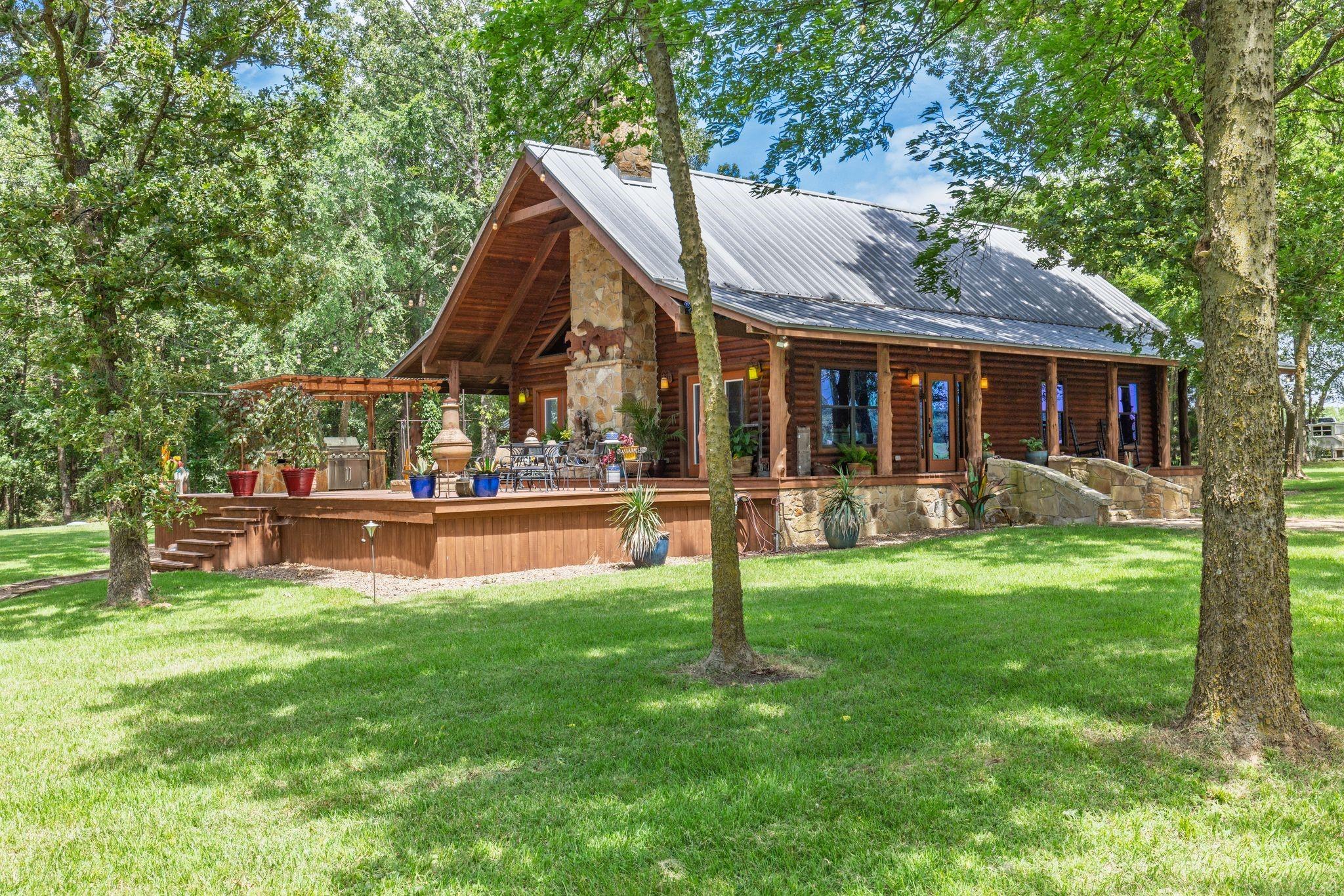main property photo 7
