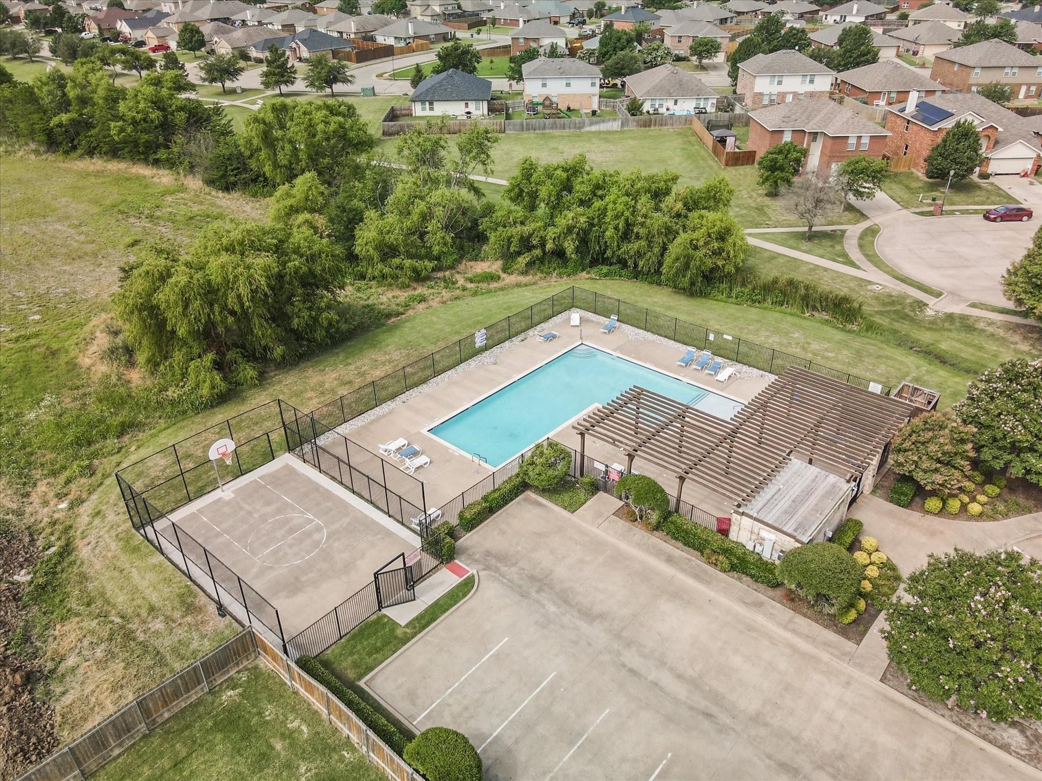 main property photo 26