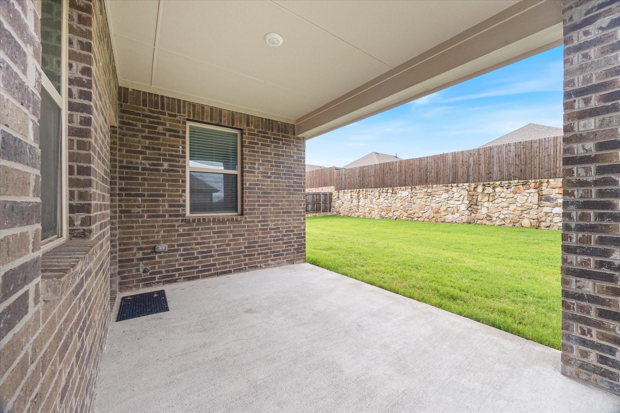 main property photo 24
