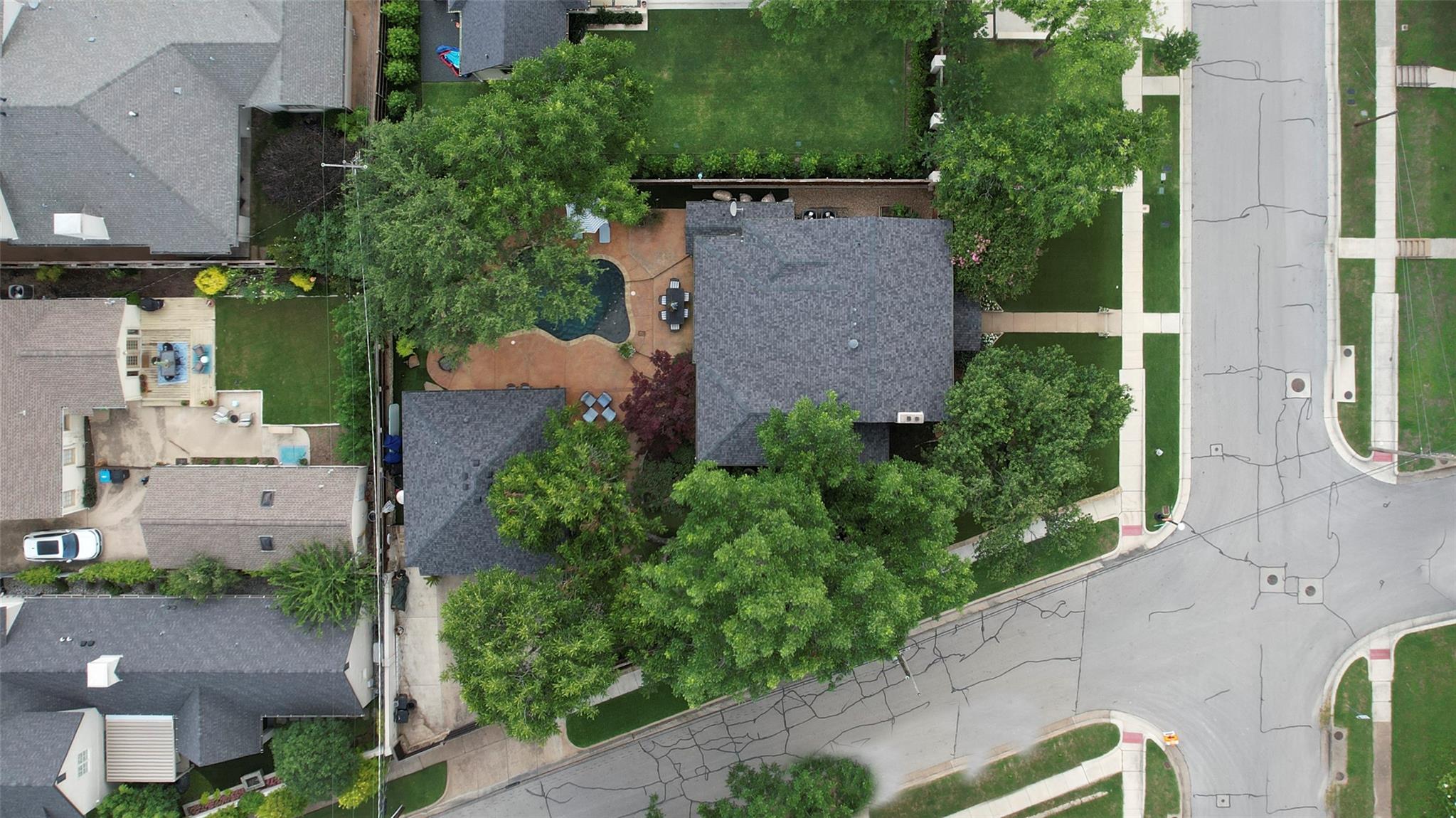 main property photo 37
