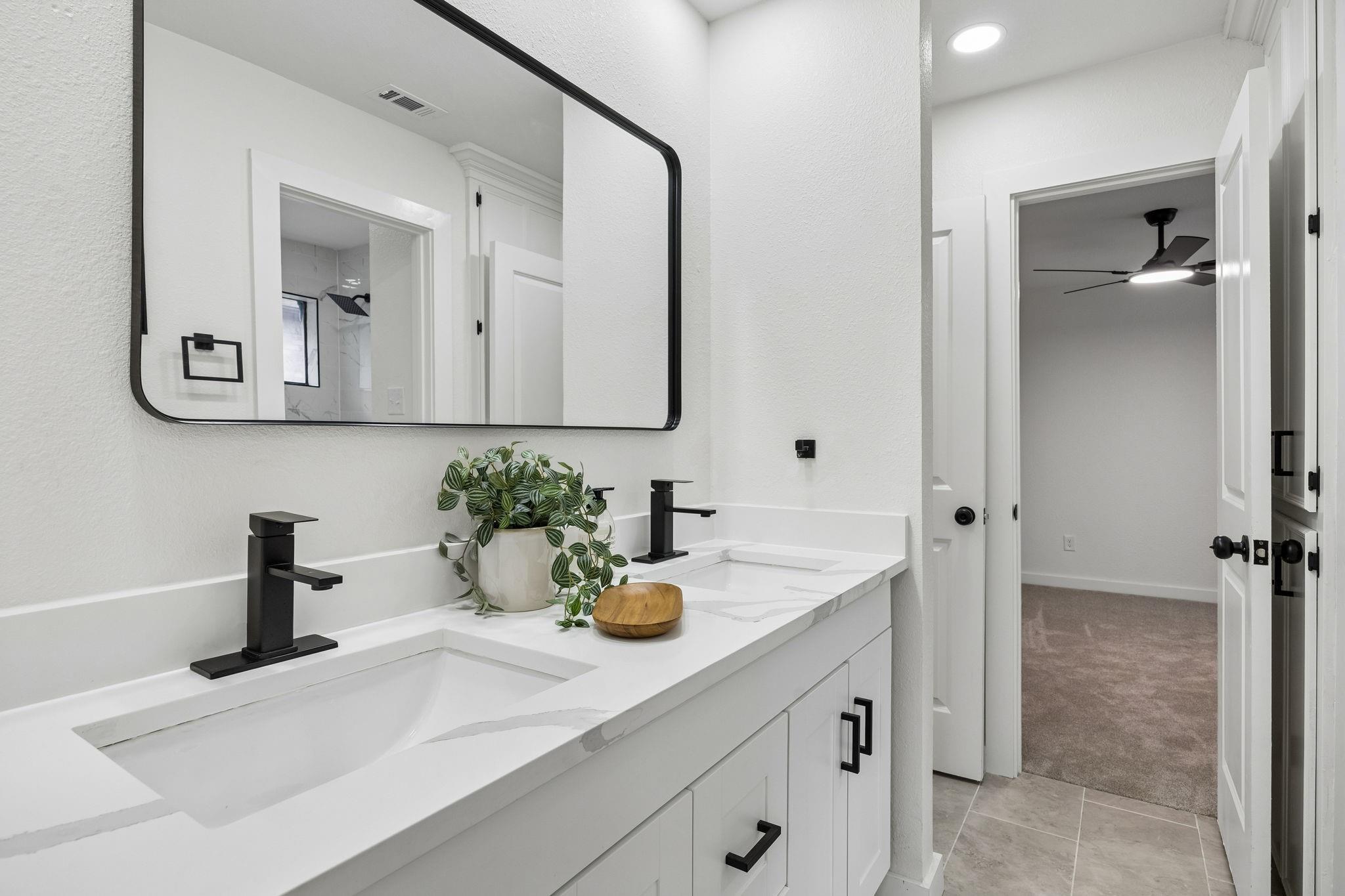 property viewer photo 23