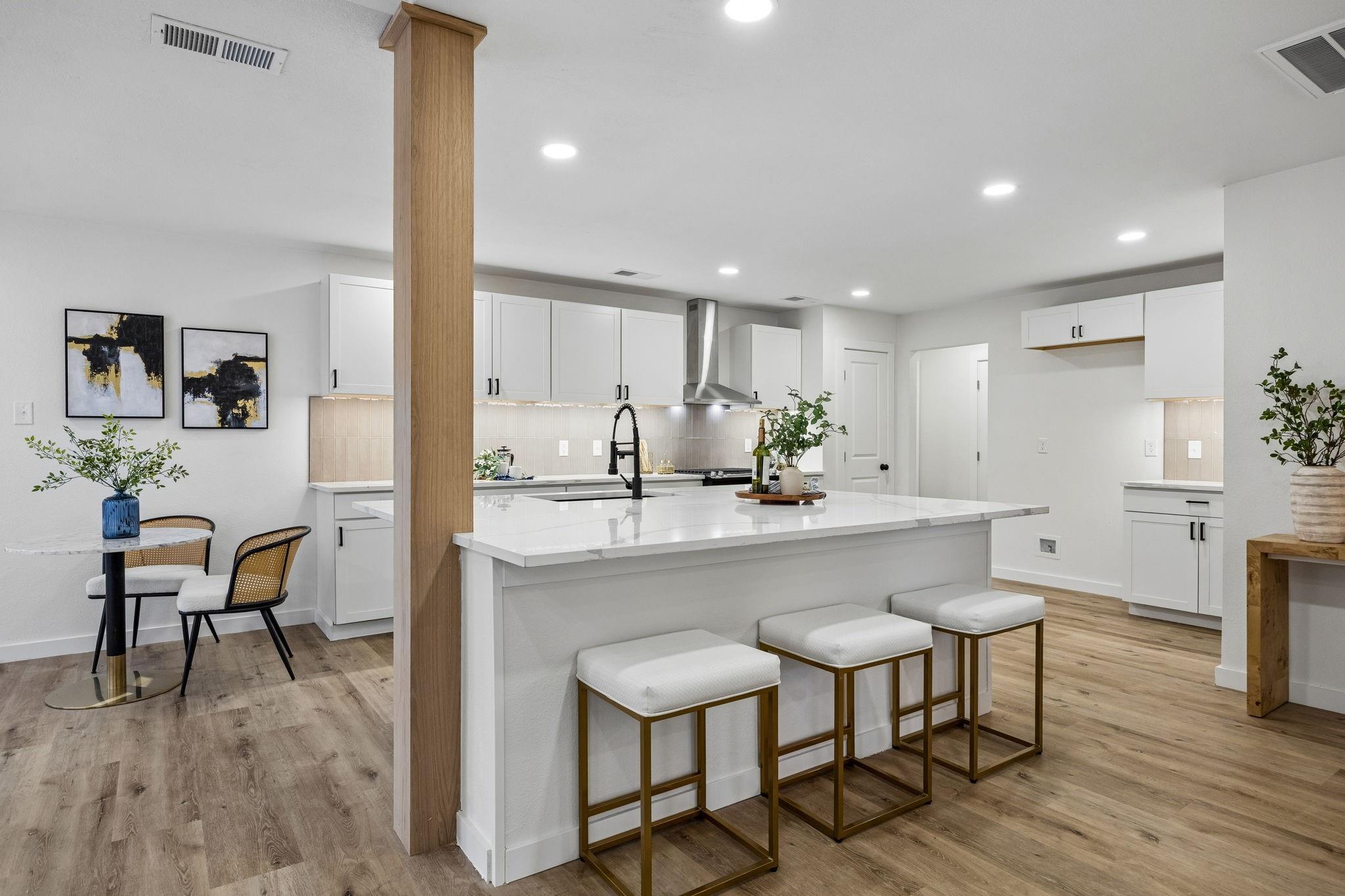 property viewer photo 6