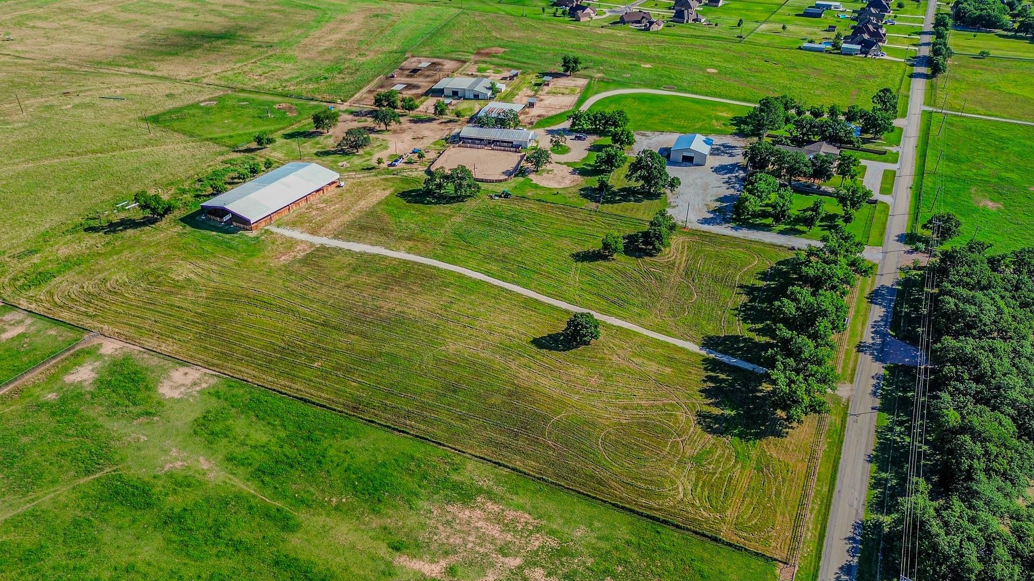 main property photo 13