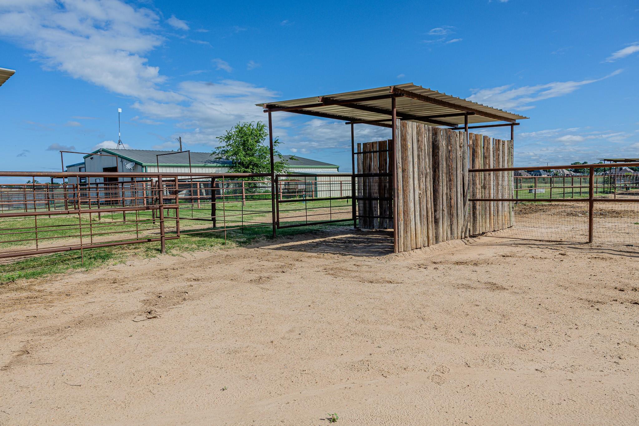 main property photo 16