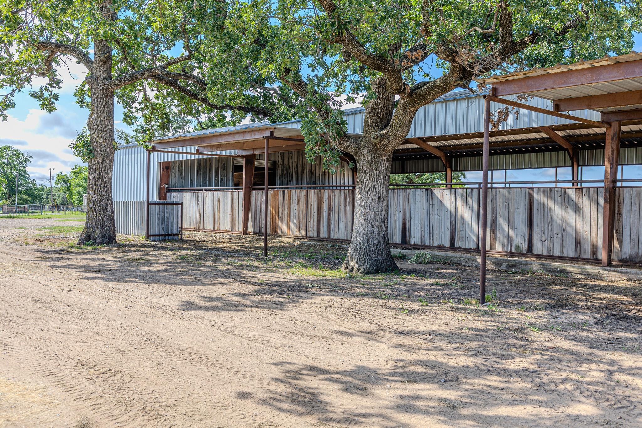 main property photo 6