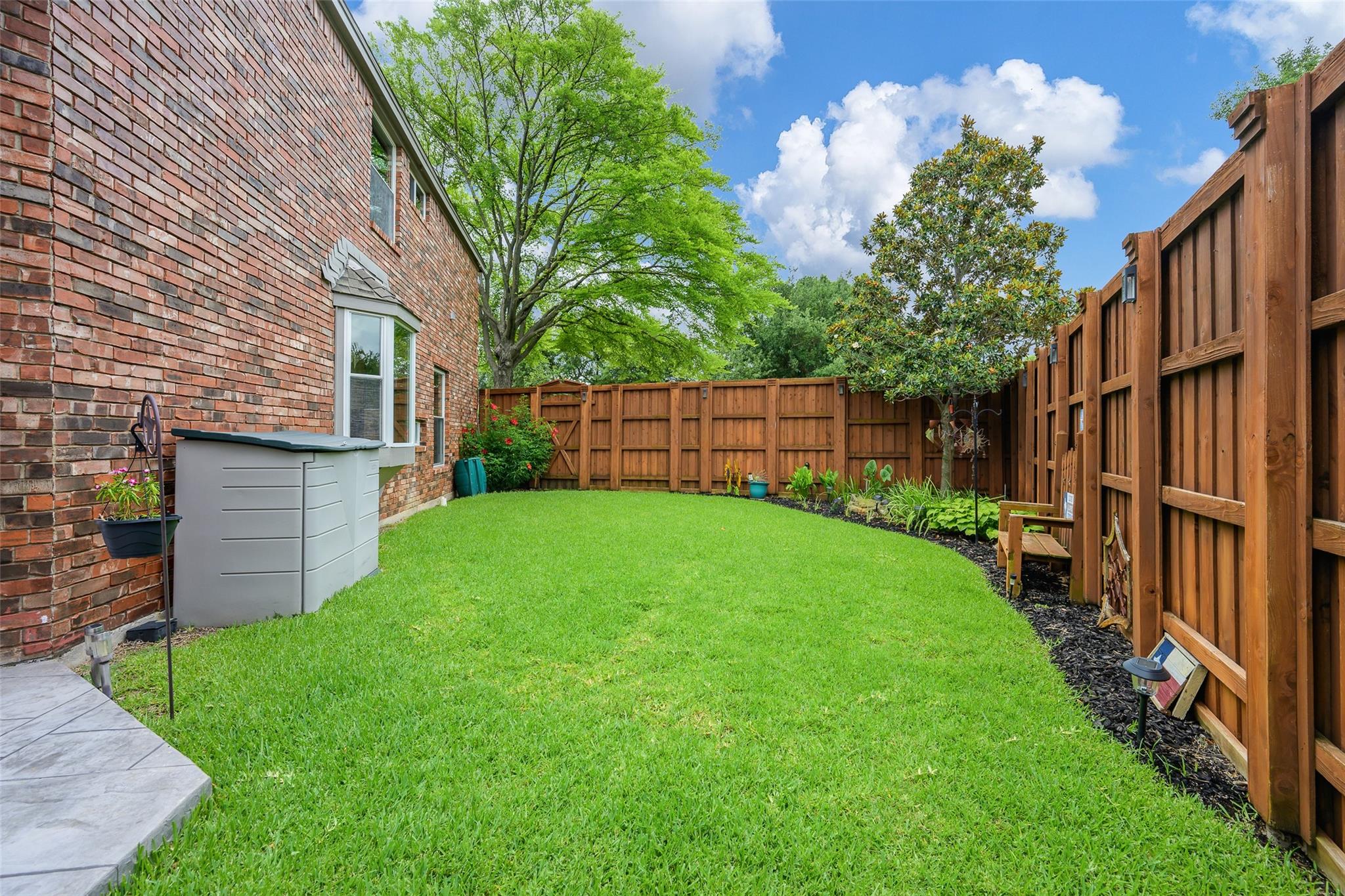 main property photo 32