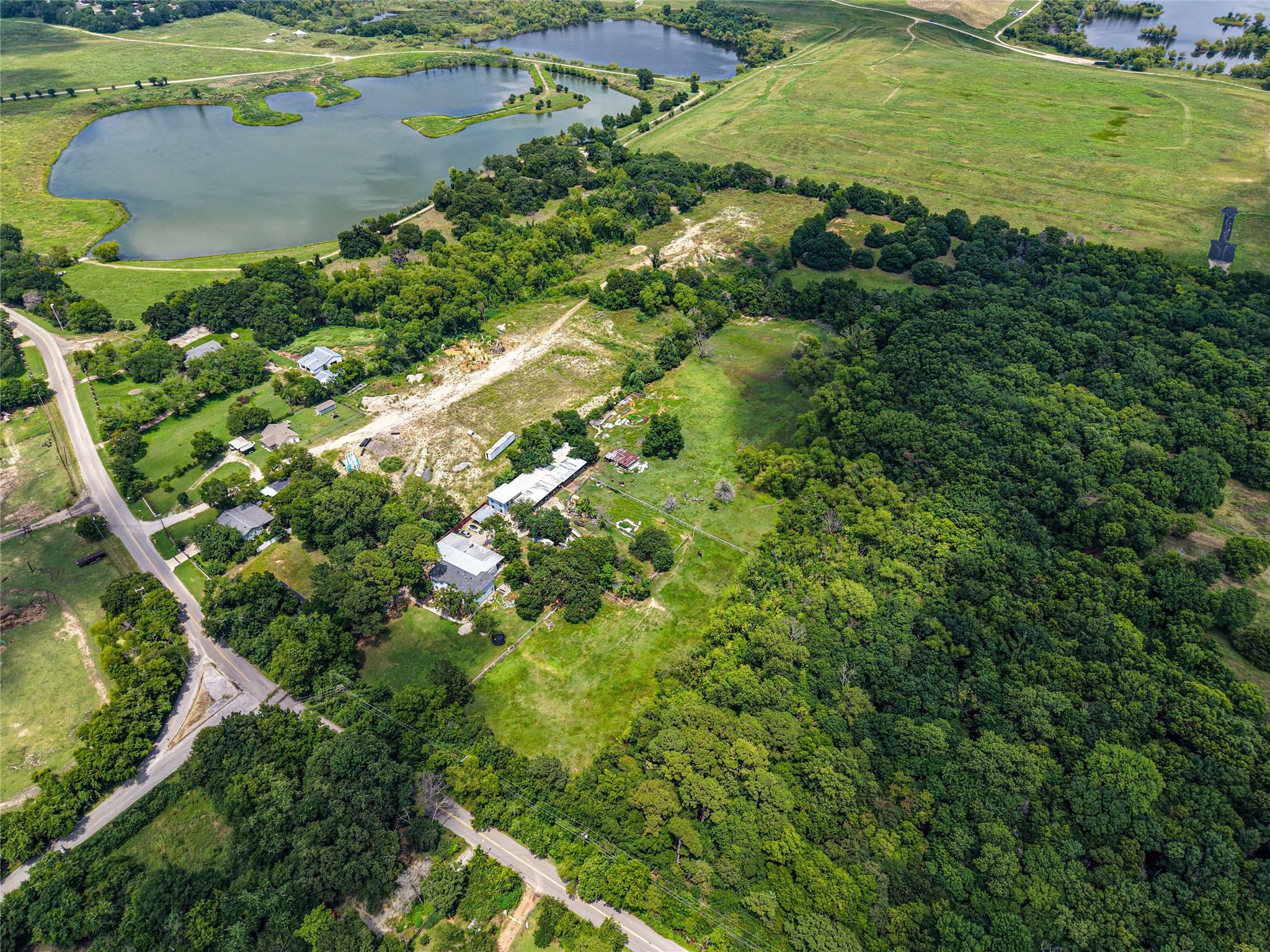main property photo 13