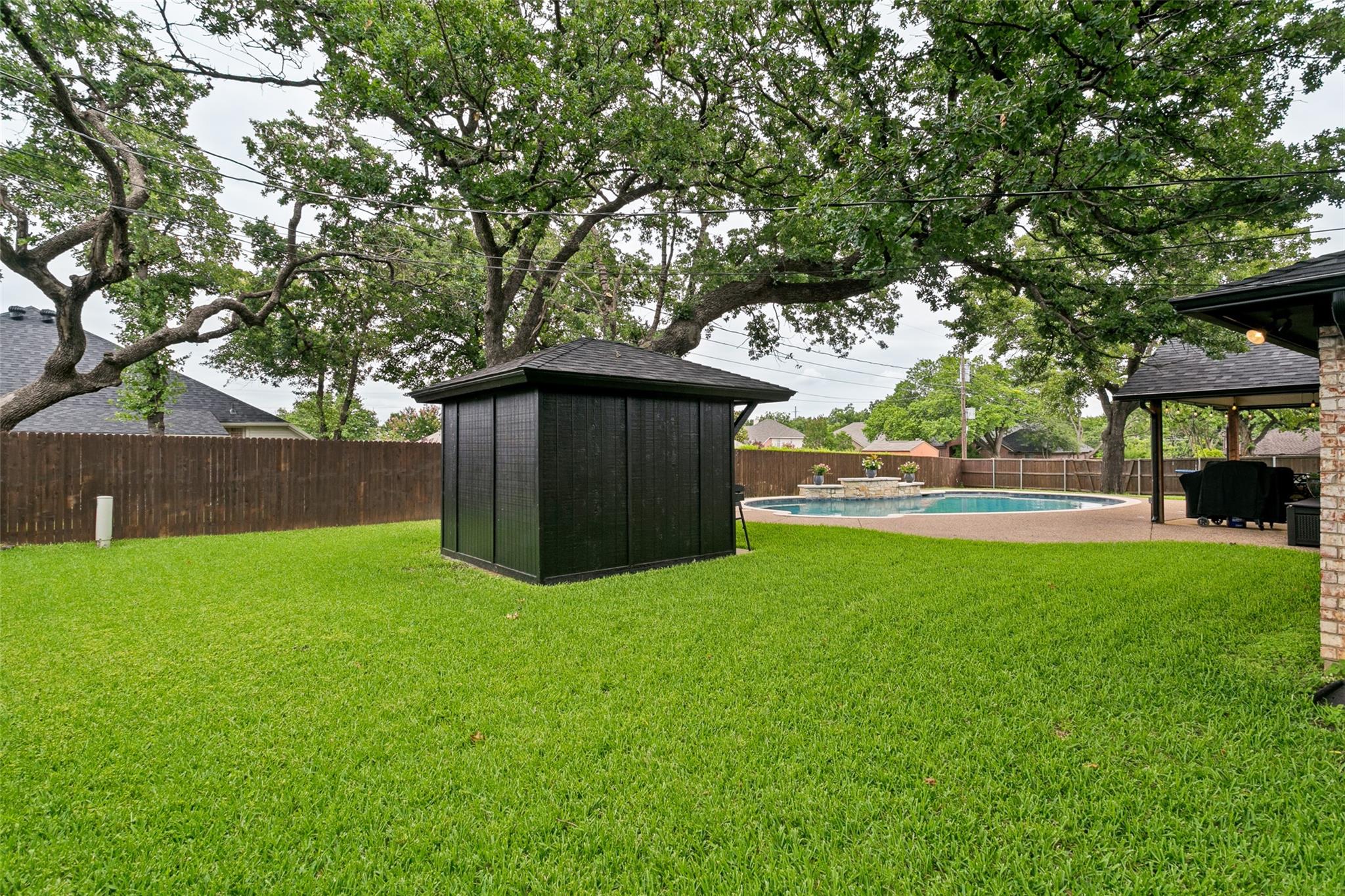 main property photo 21