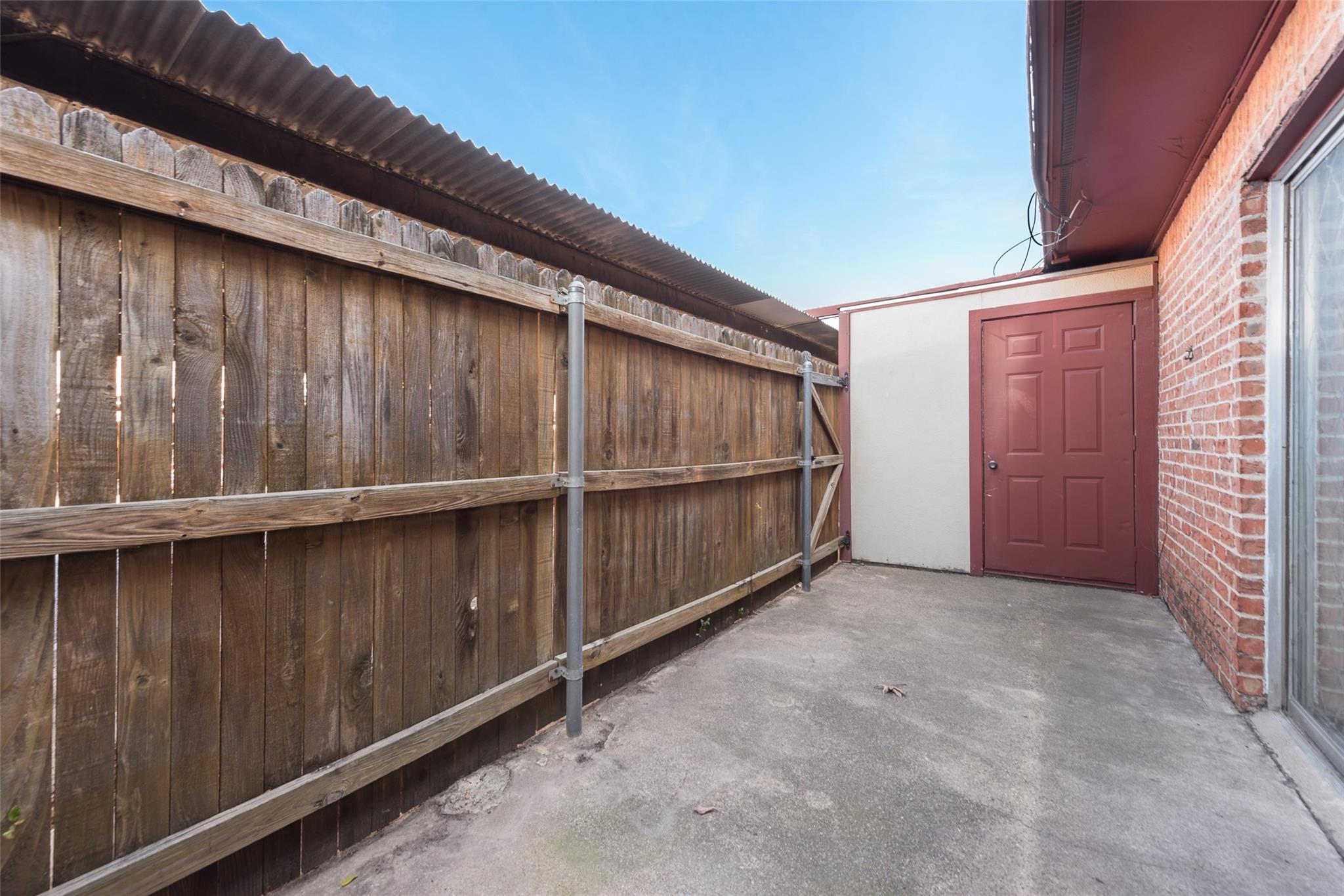 main property photo 21