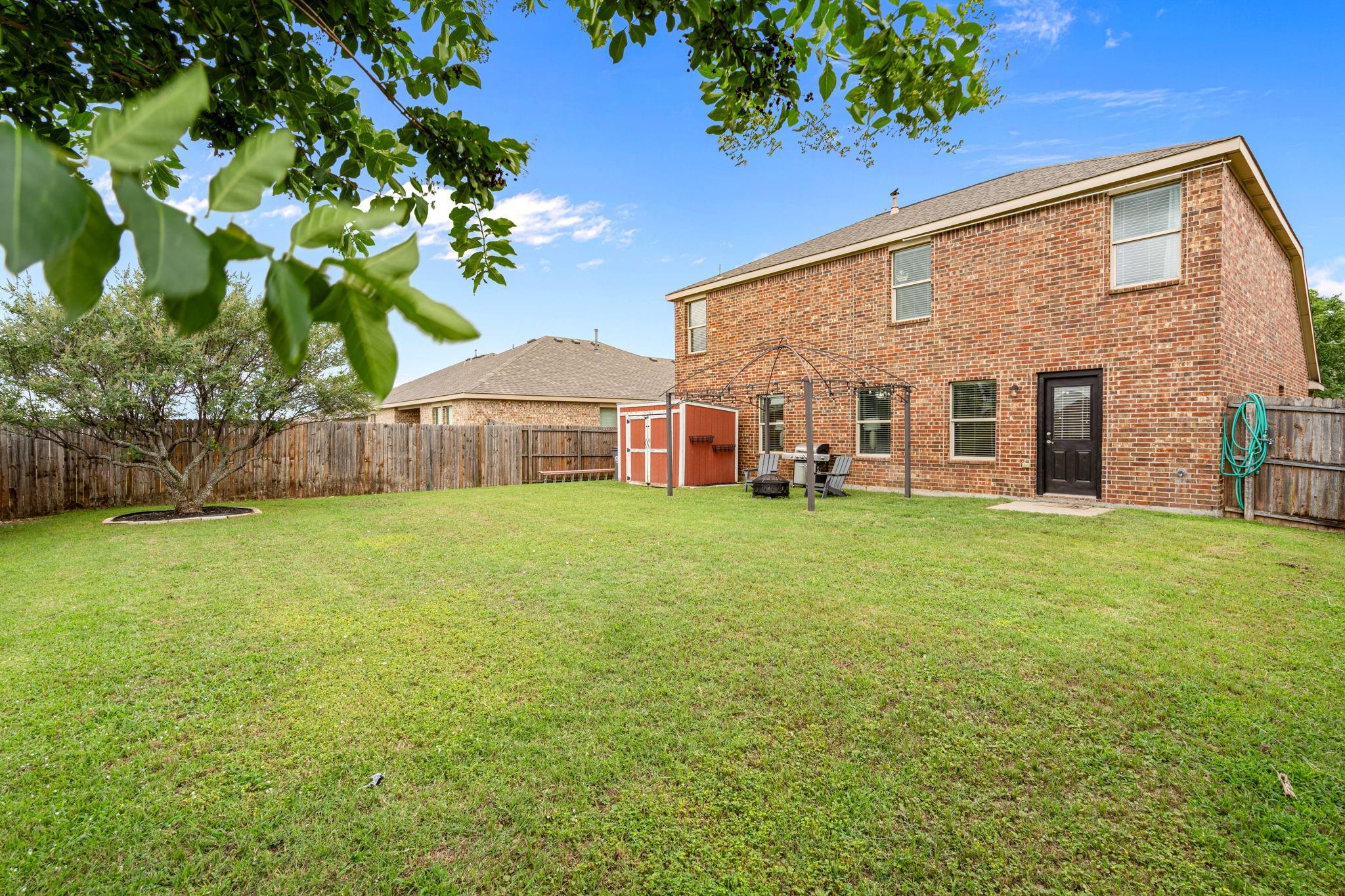 main property photo 32
