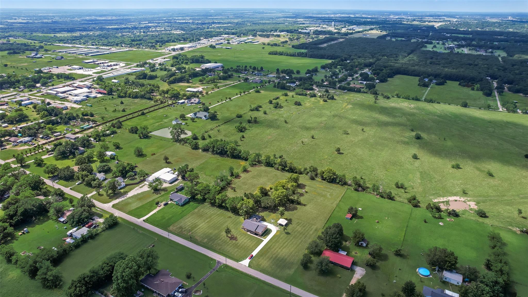 main property photo 5