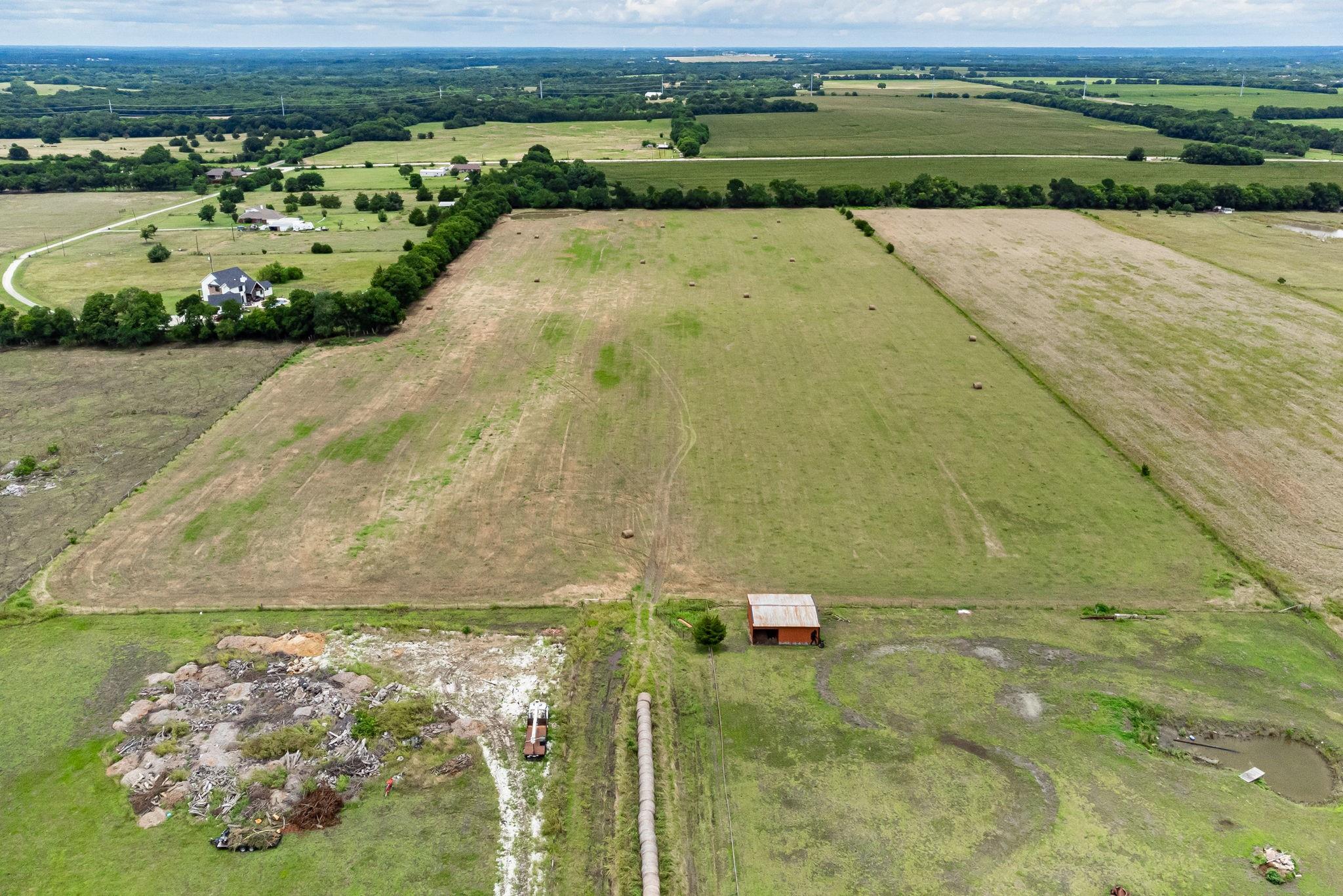 main property photo 5