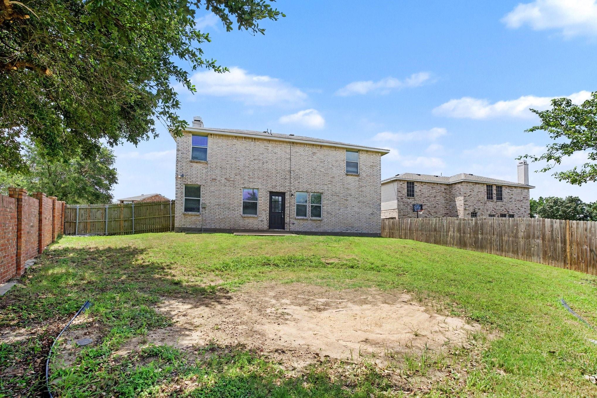 main property photo 29