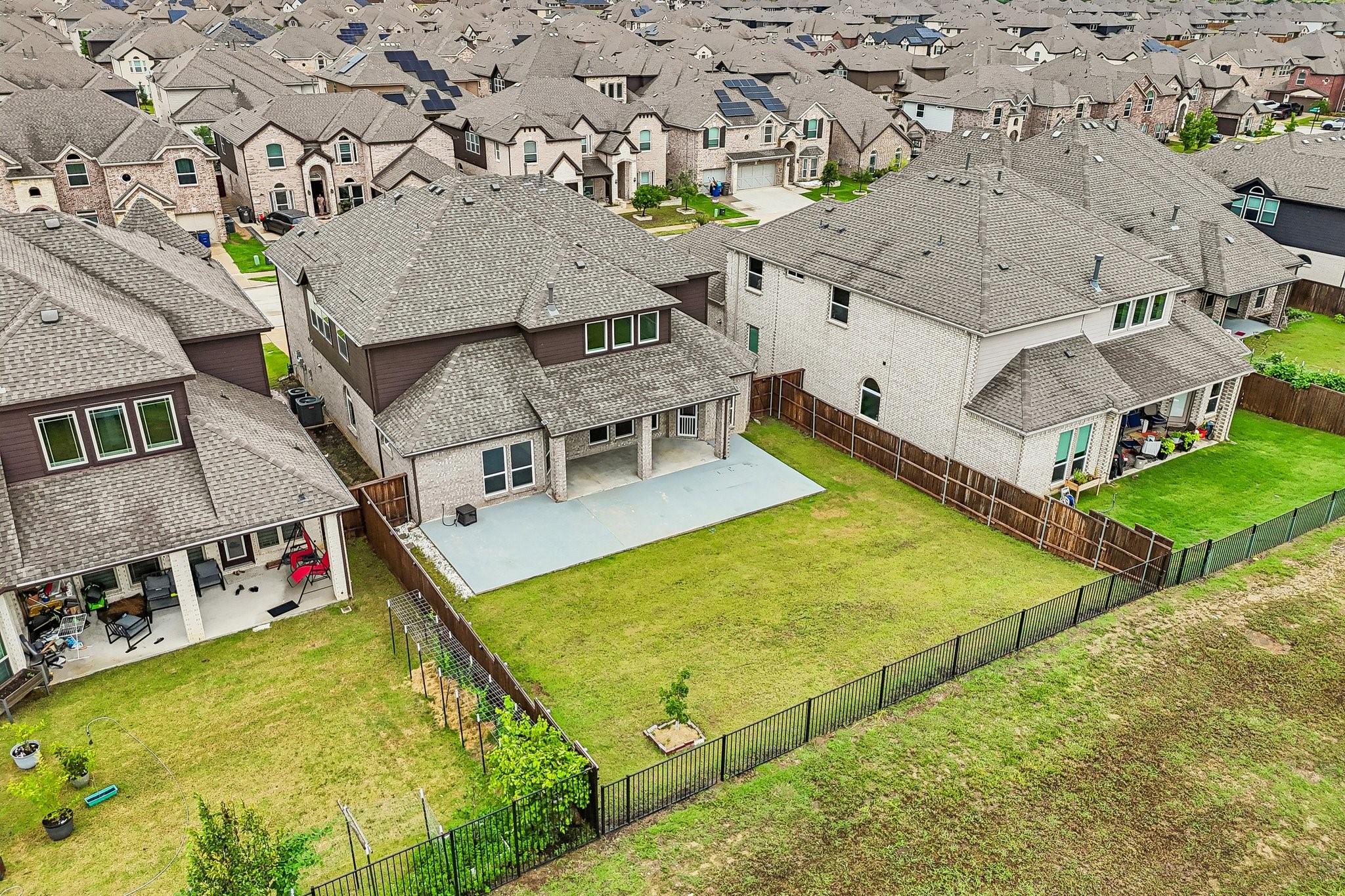 main property photo 22