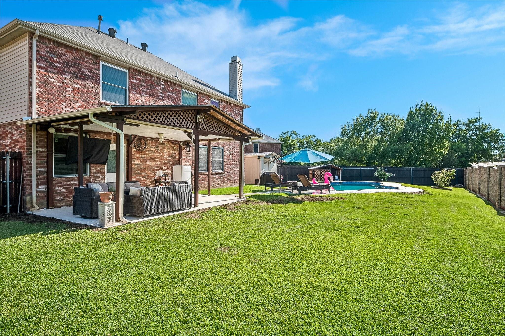 main property photo 28