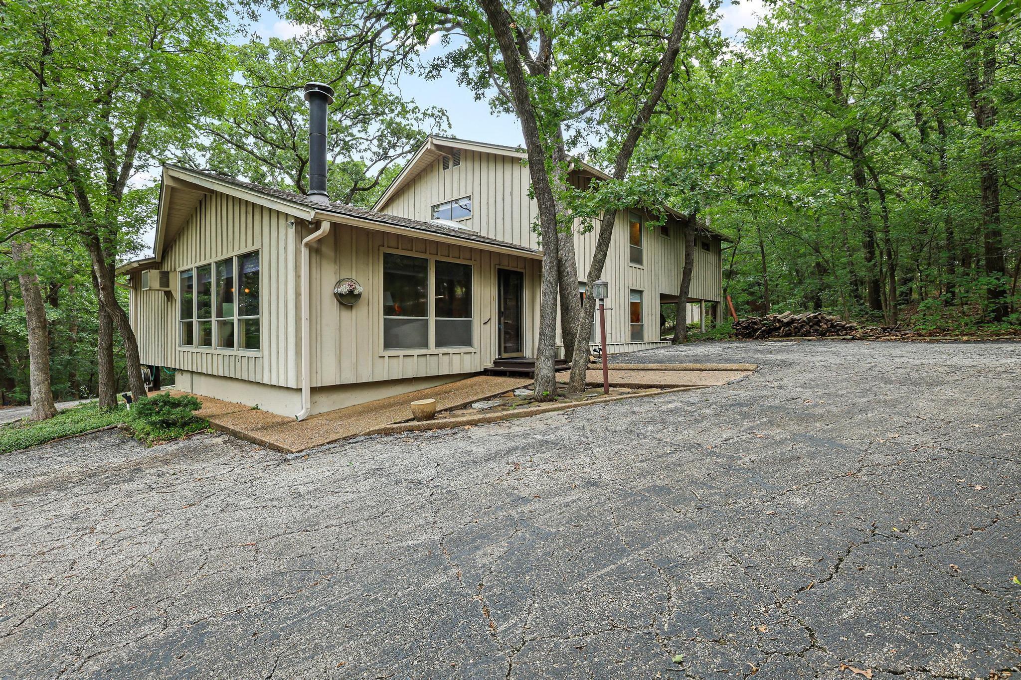 main property photo 30