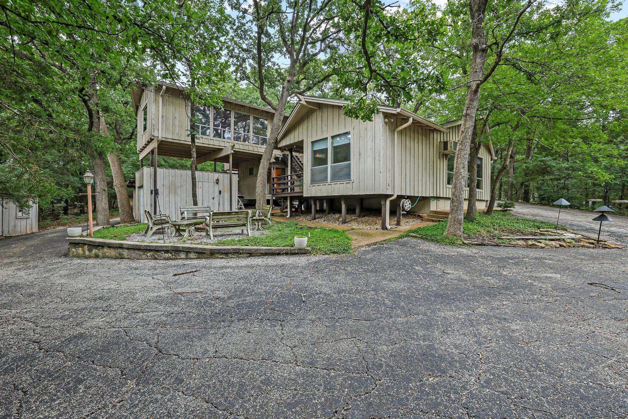 main property photo 34