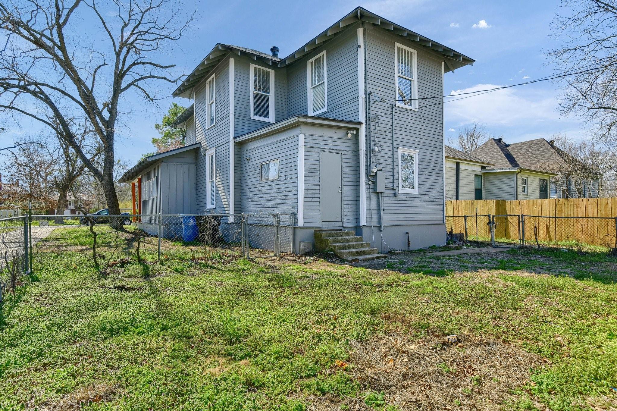 main property photo 27