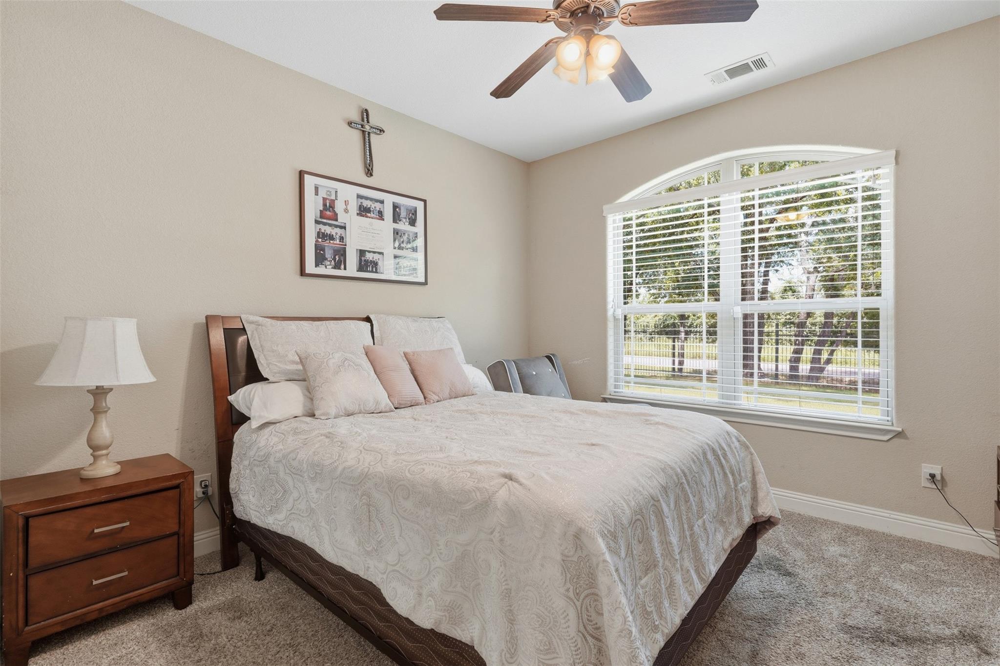 property viewer photo 22