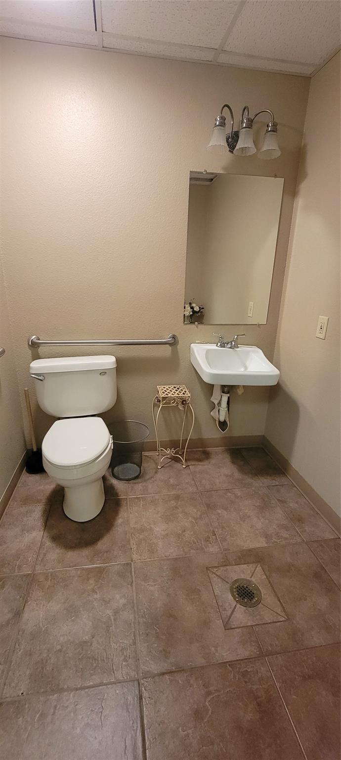 main property photo 7