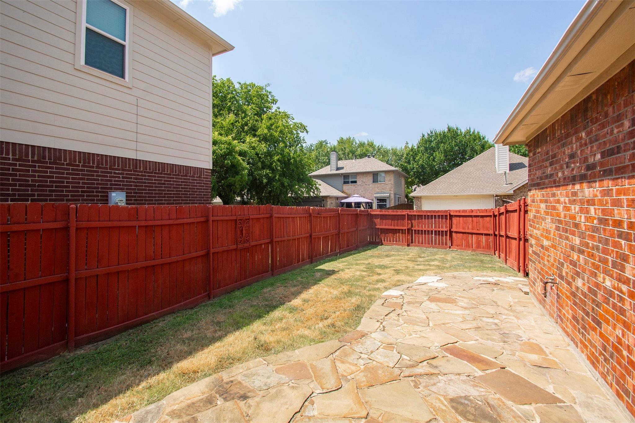 main property photo 23