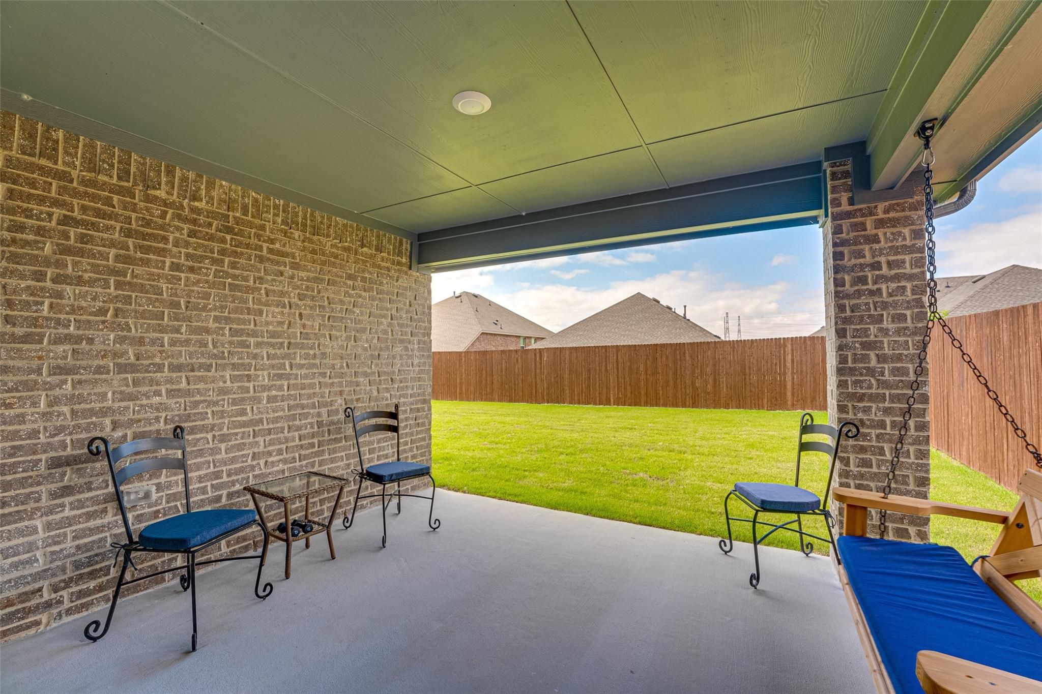 main property photo 18