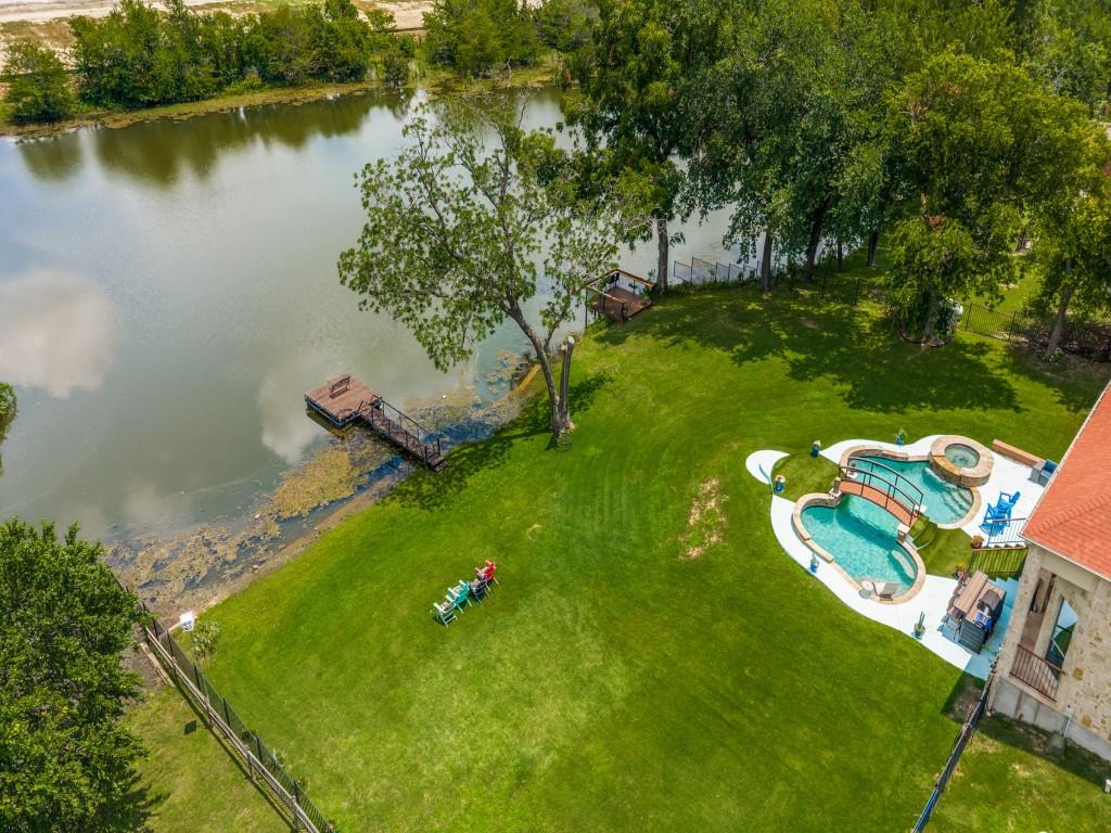 main property photo 34