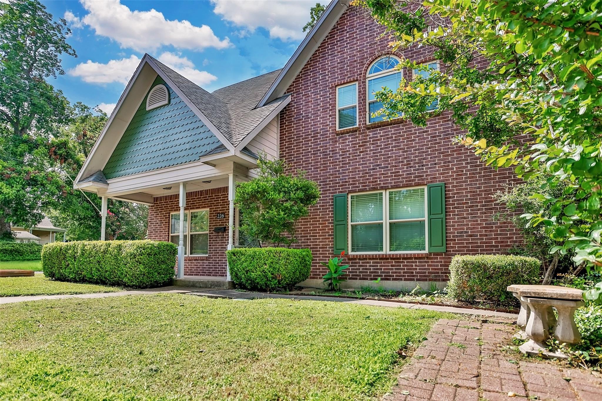main property photo 1