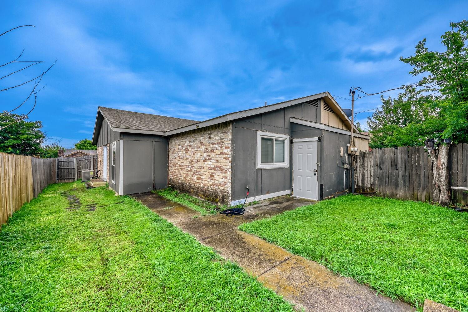 main property photo 24