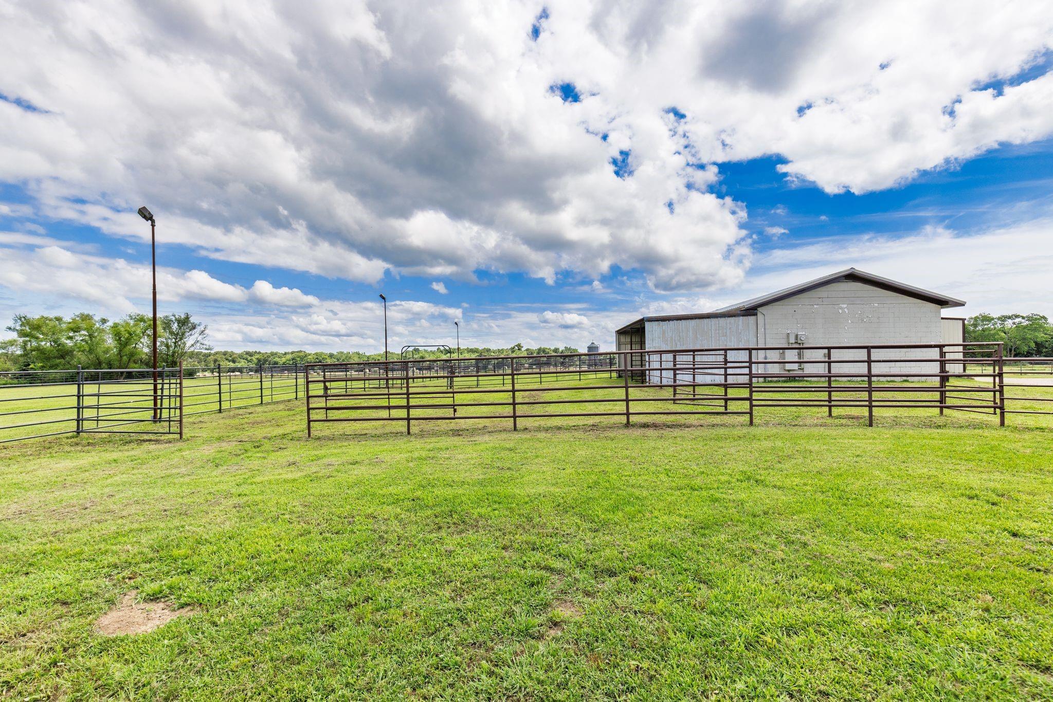 main property photo 34