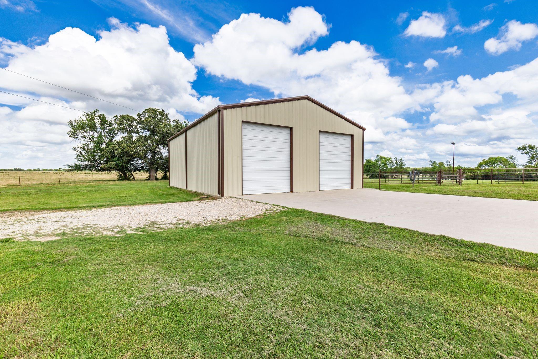 main property photo 37