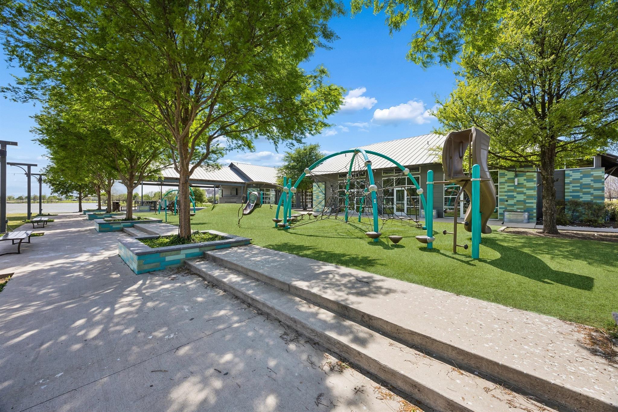 main property photo 31