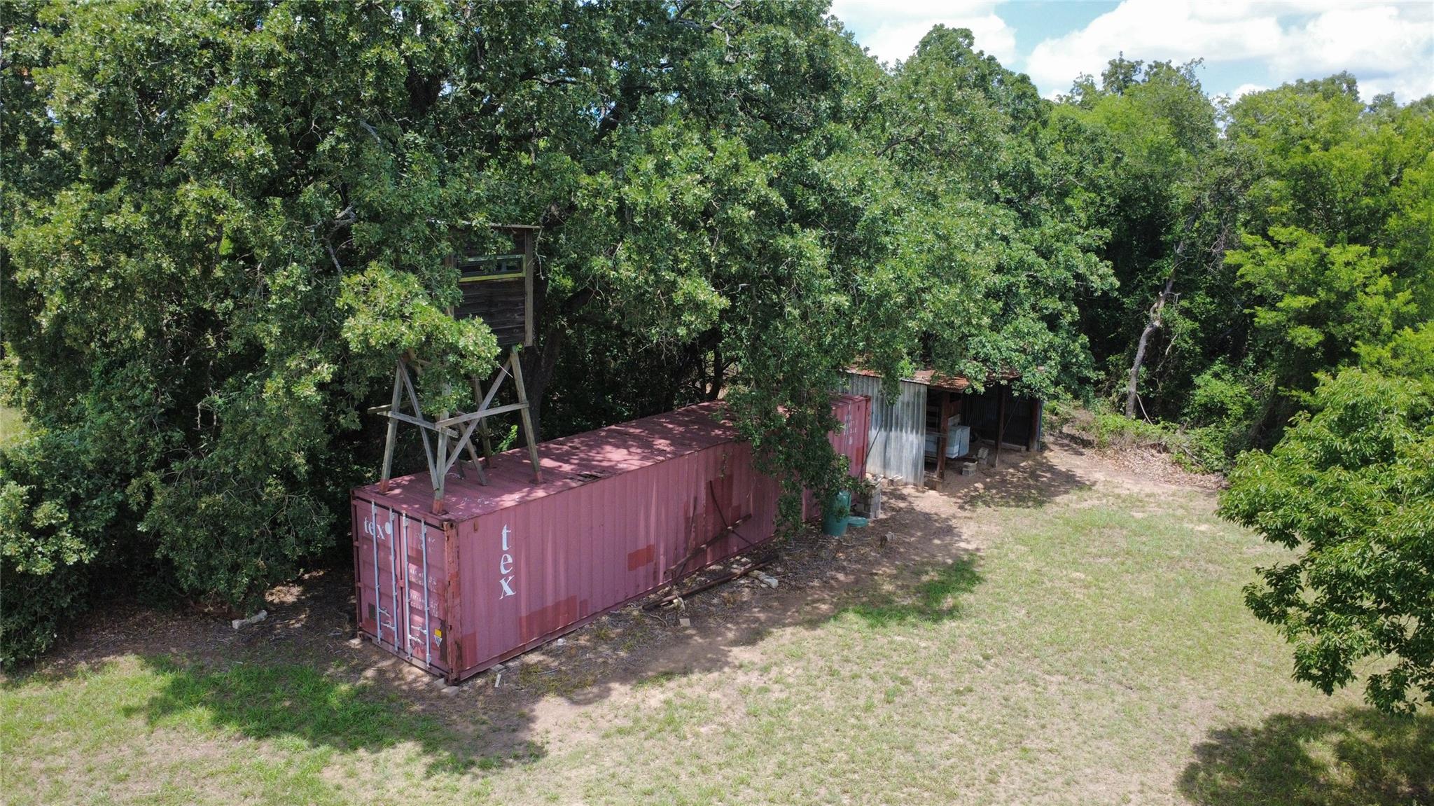 main property photo 7