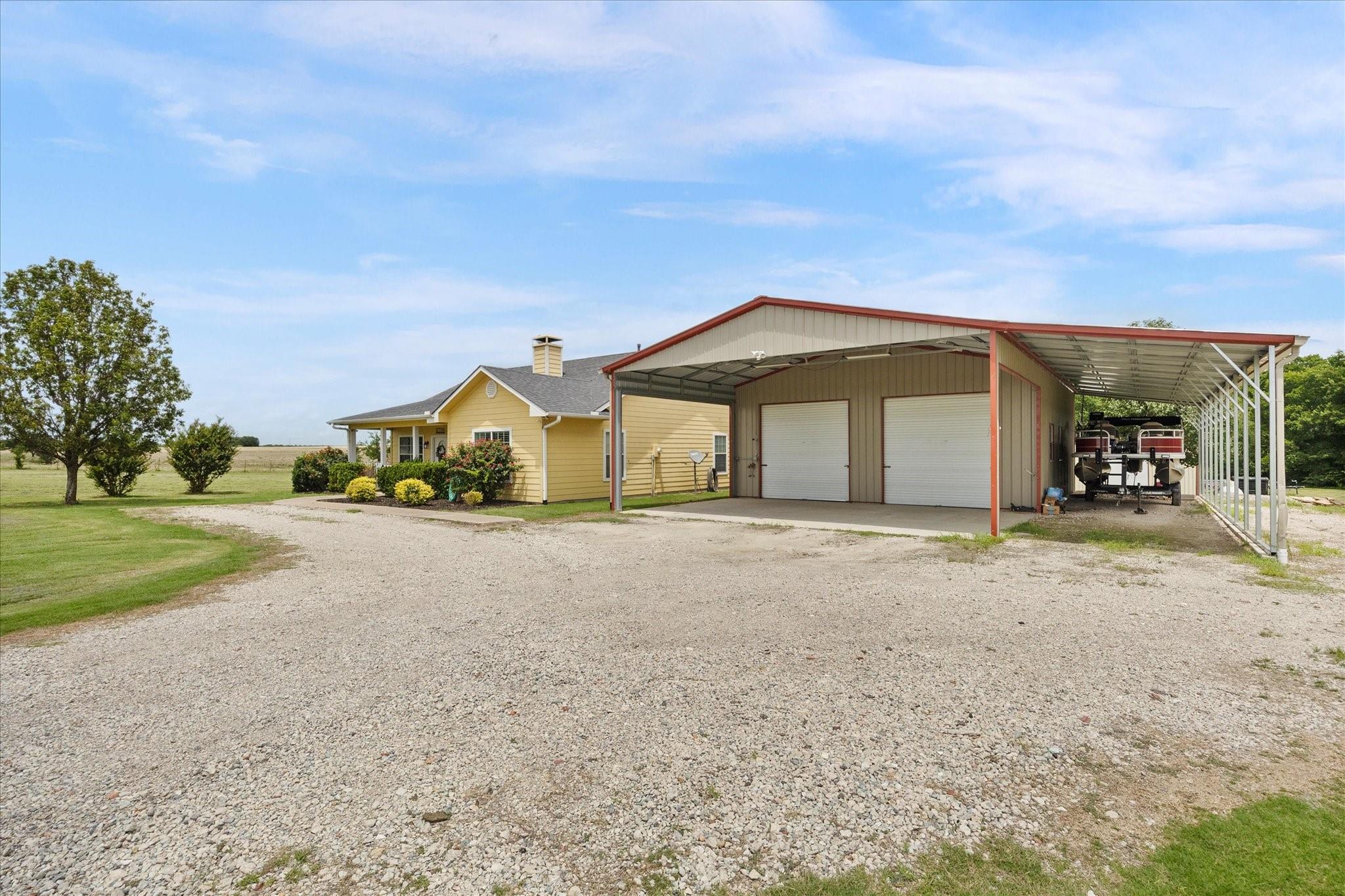 main property photo 4