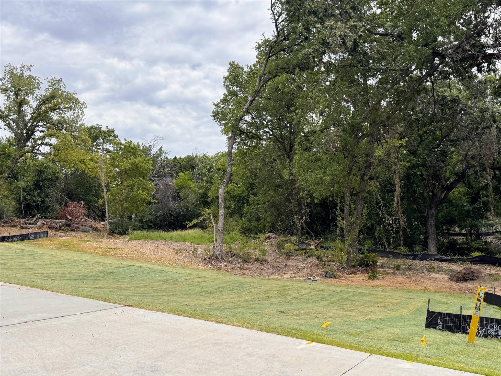 main property photo 18