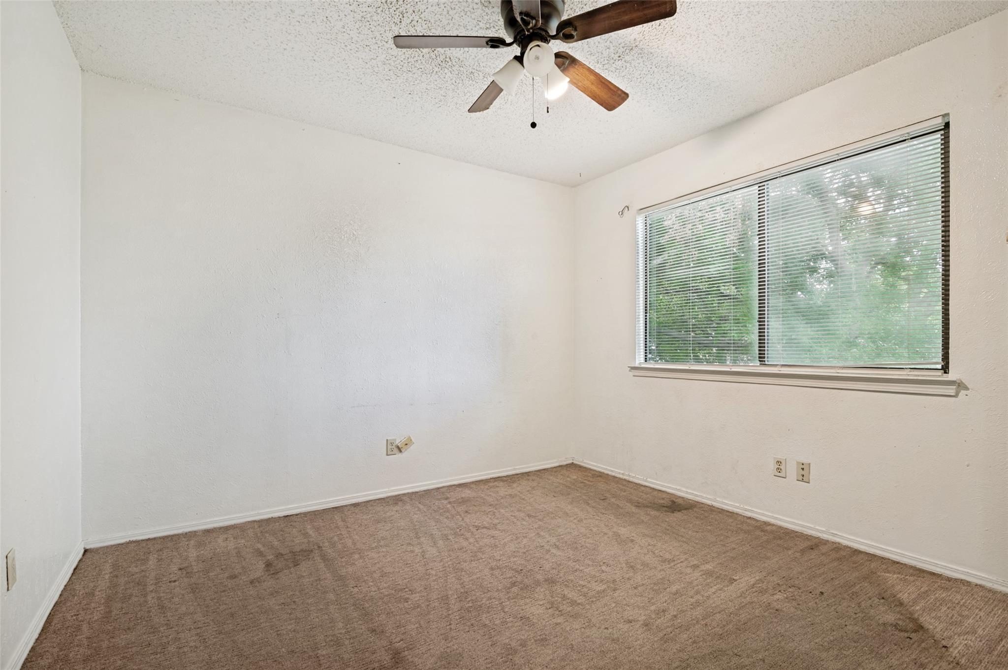 property viewer photo 9