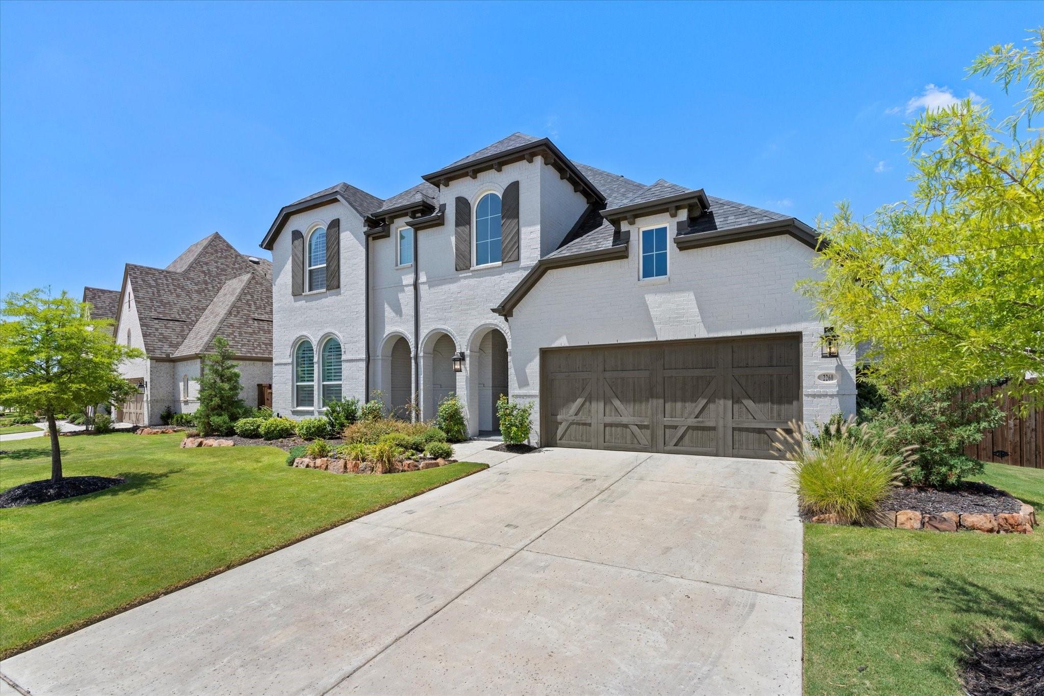 main property photo 4