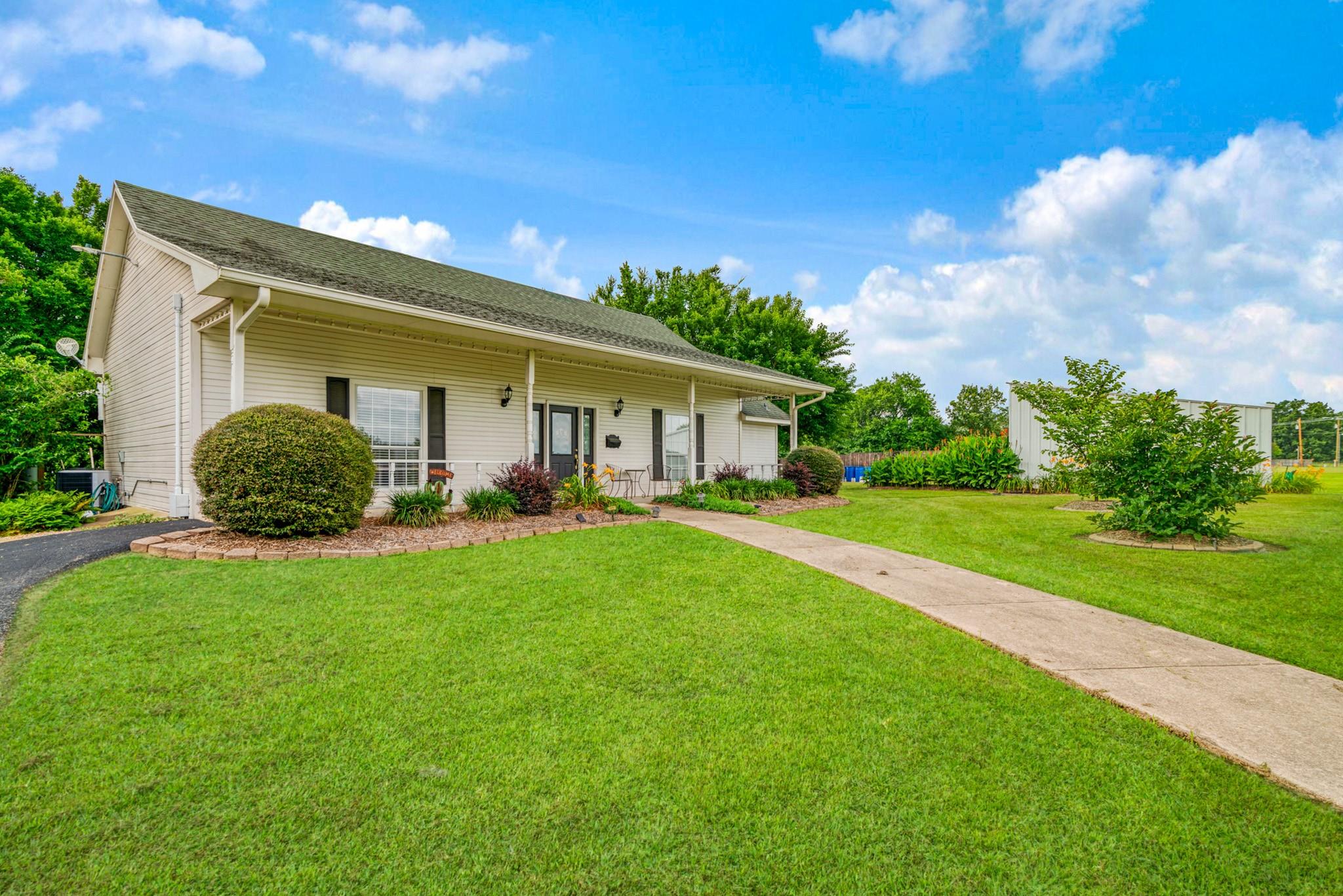 main property photo 31