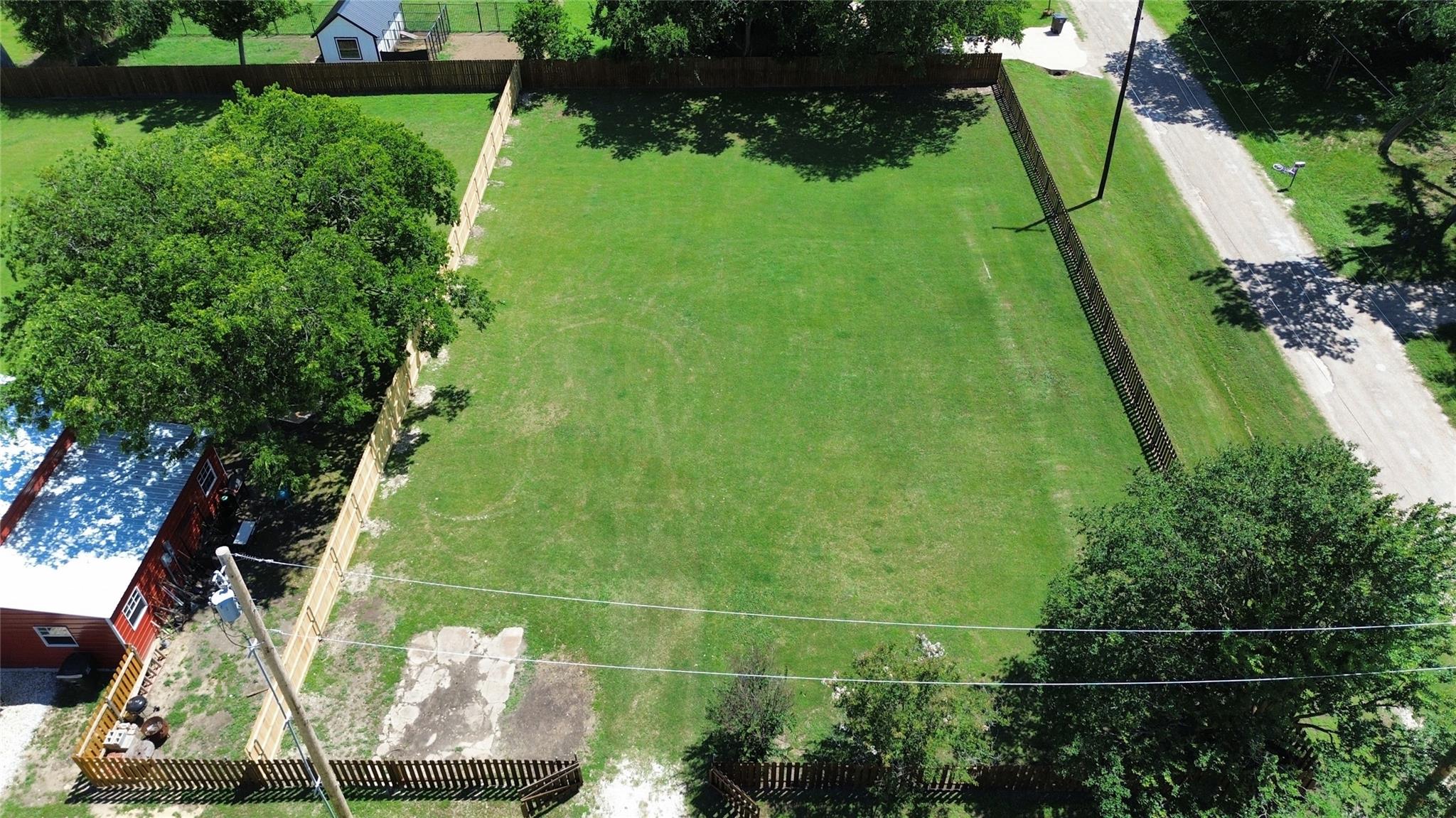 main property photo 6