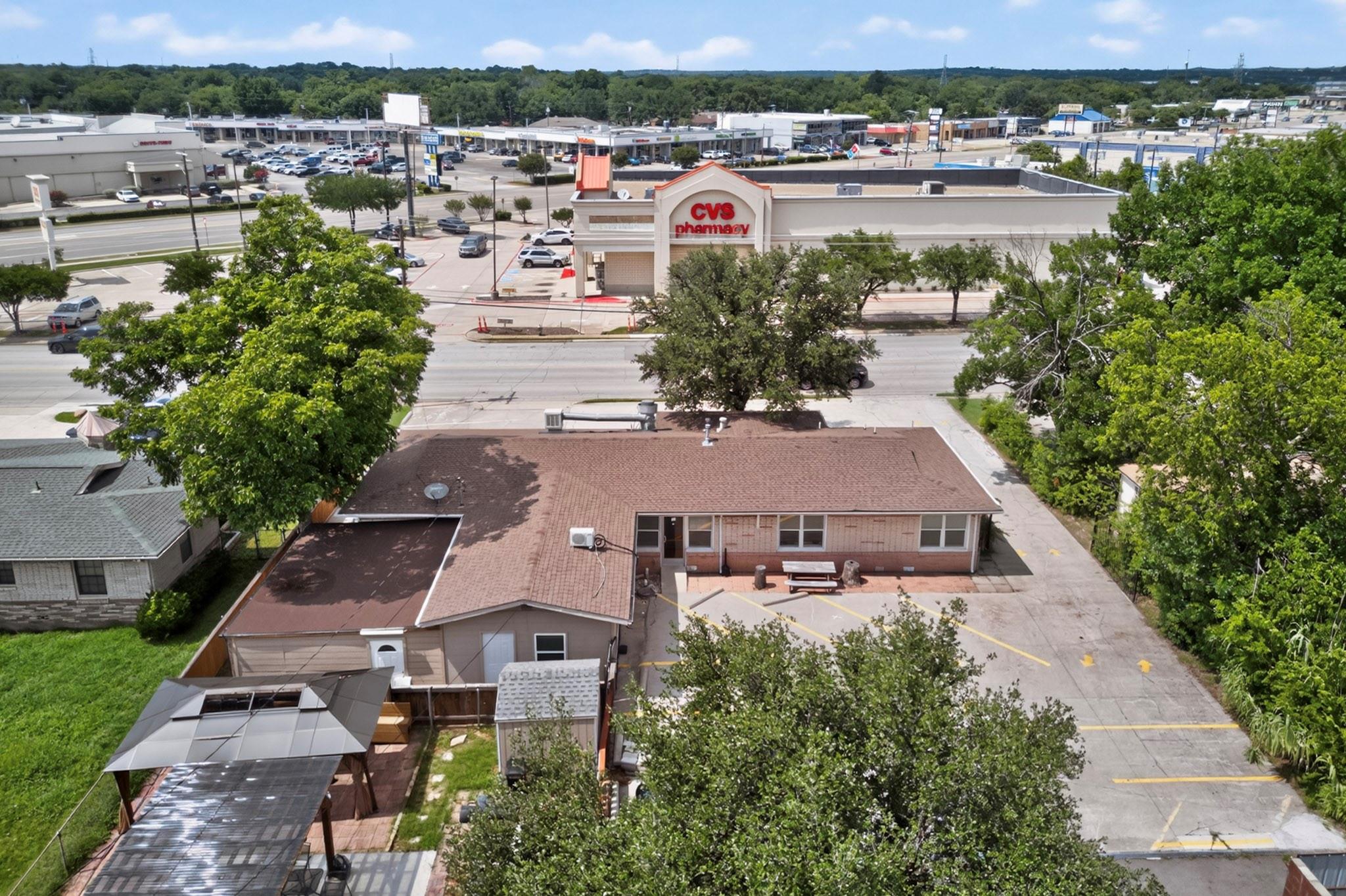 main property photo 36