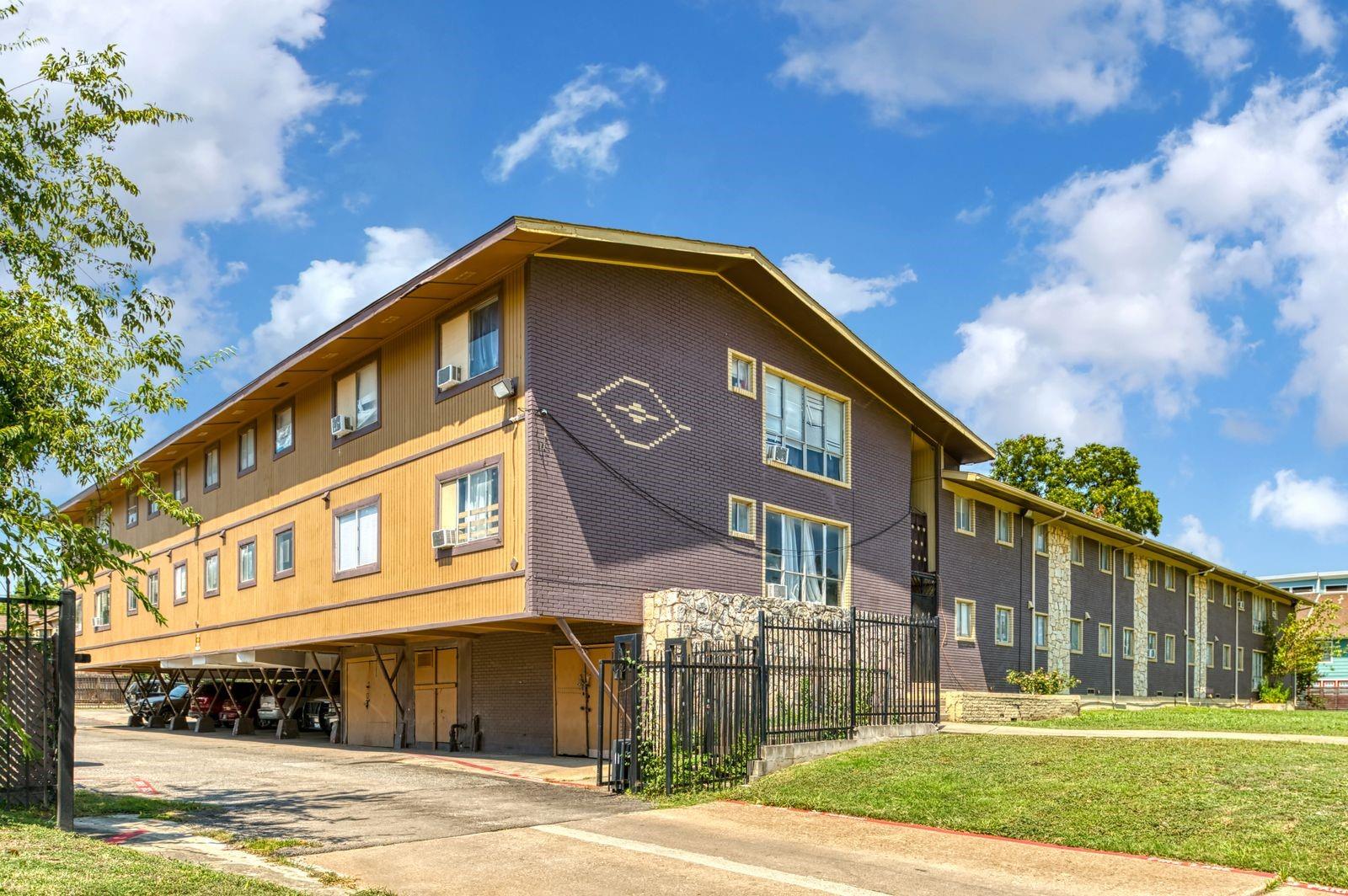 main property photo 13