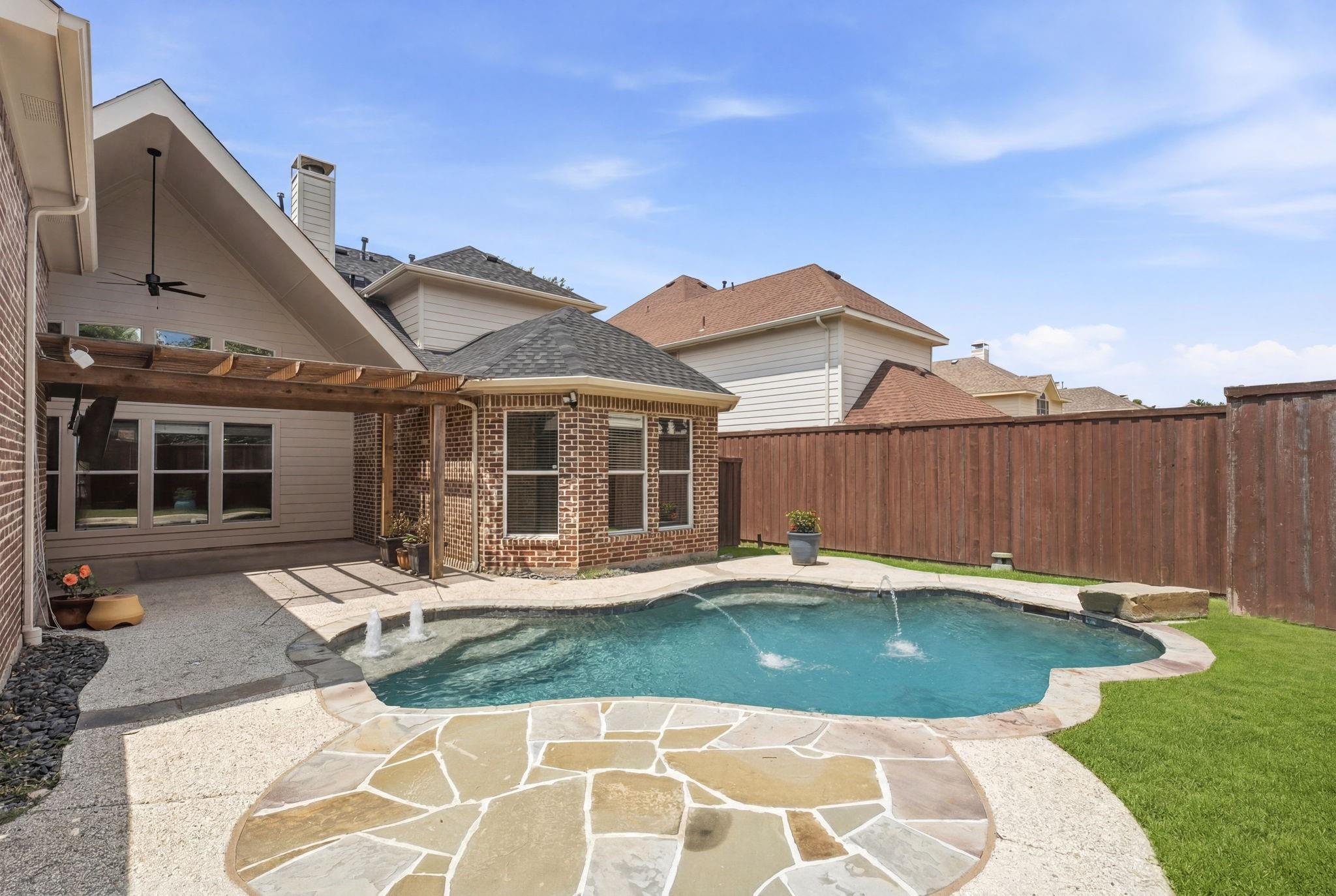 main property photo 32