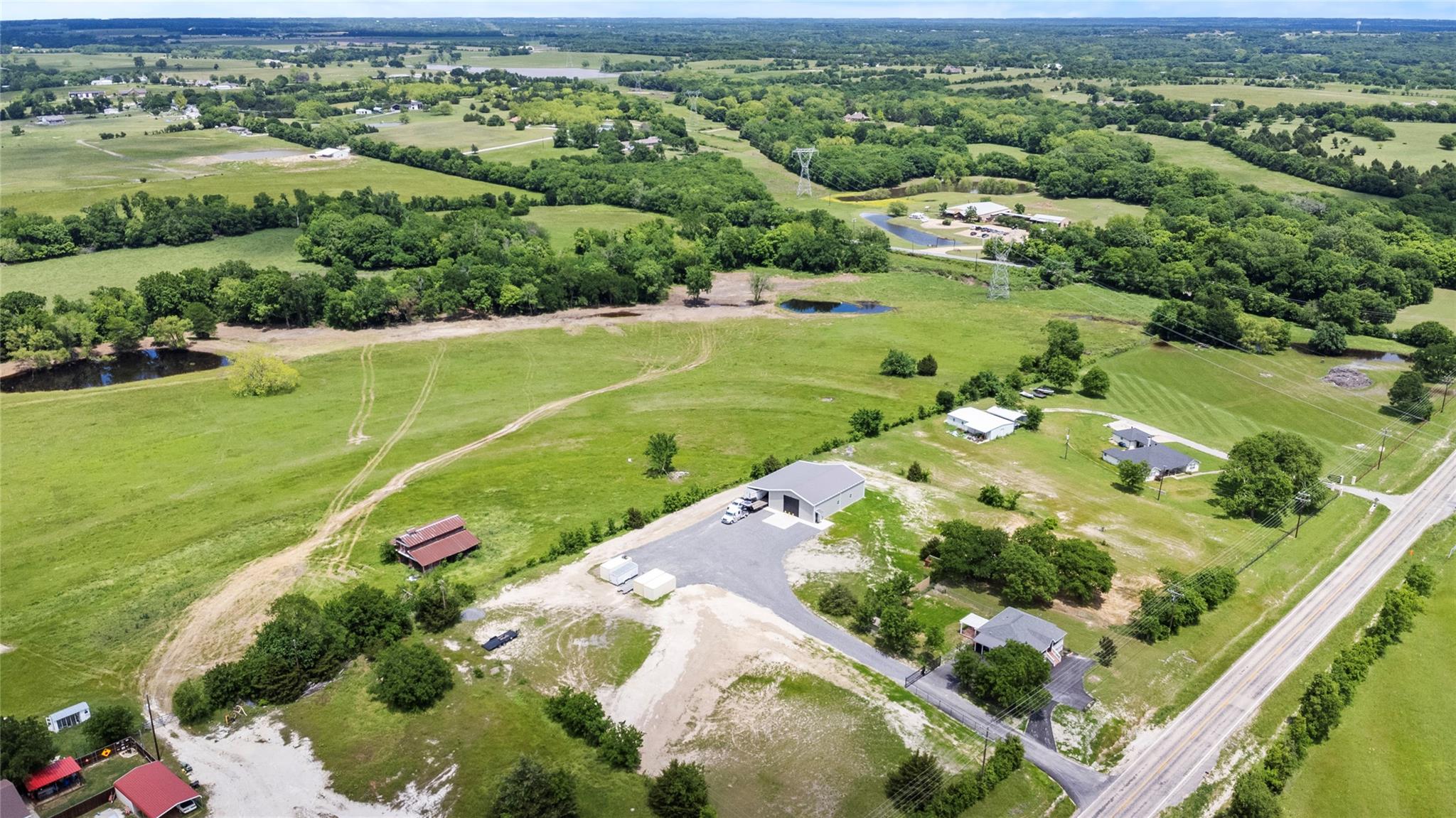 main property photo 4