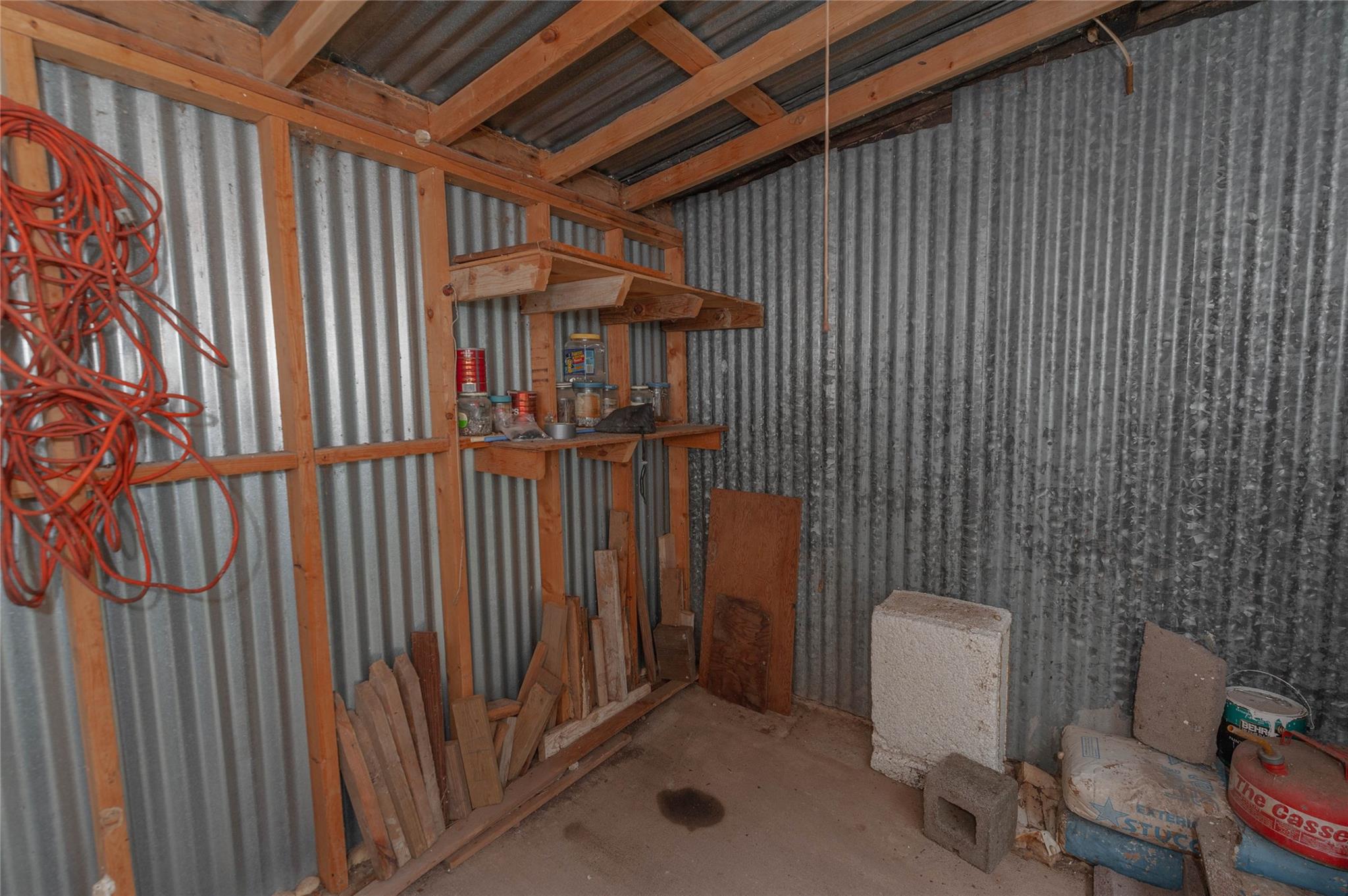 main property photo 31