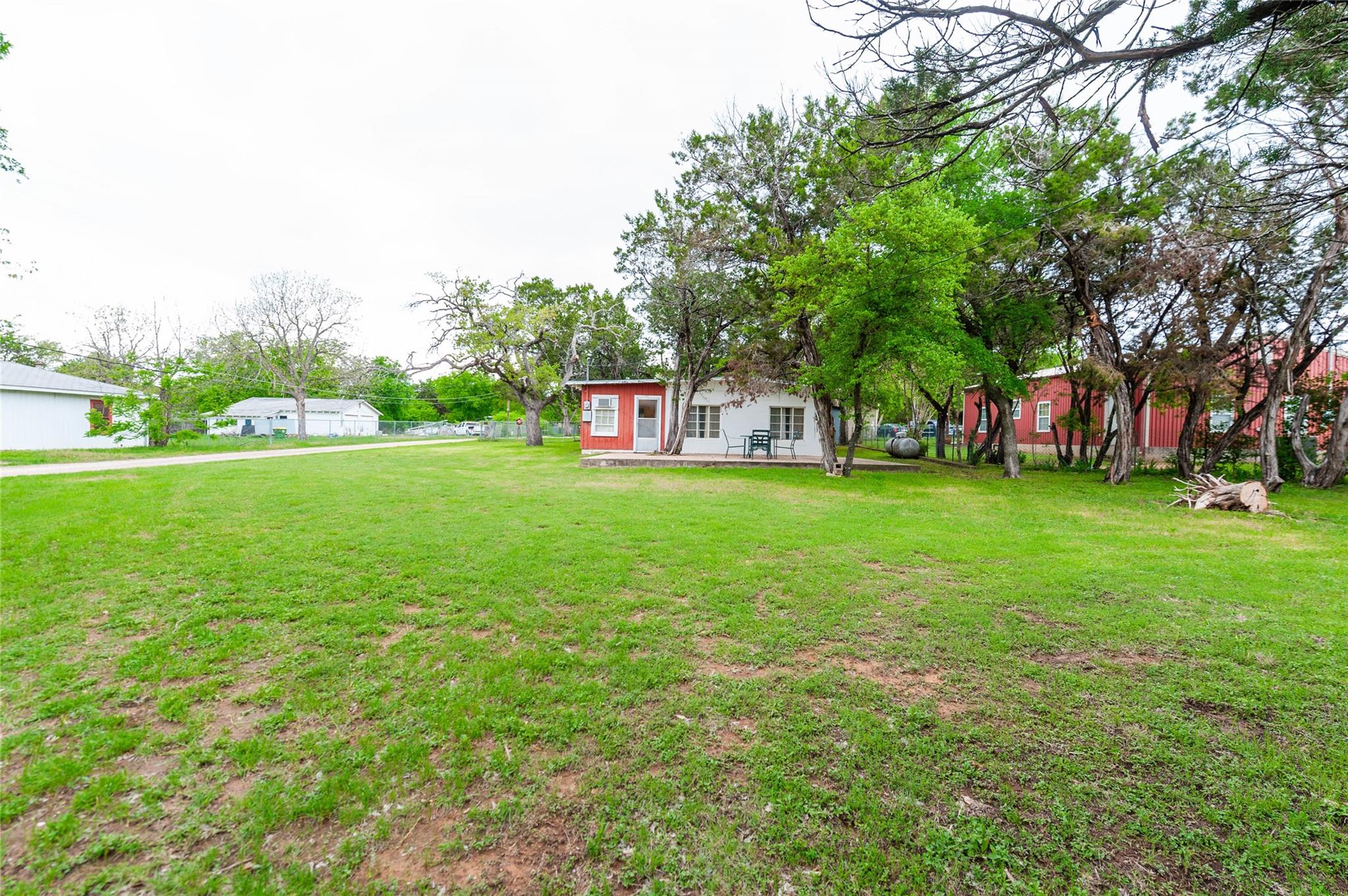 main property photo 8