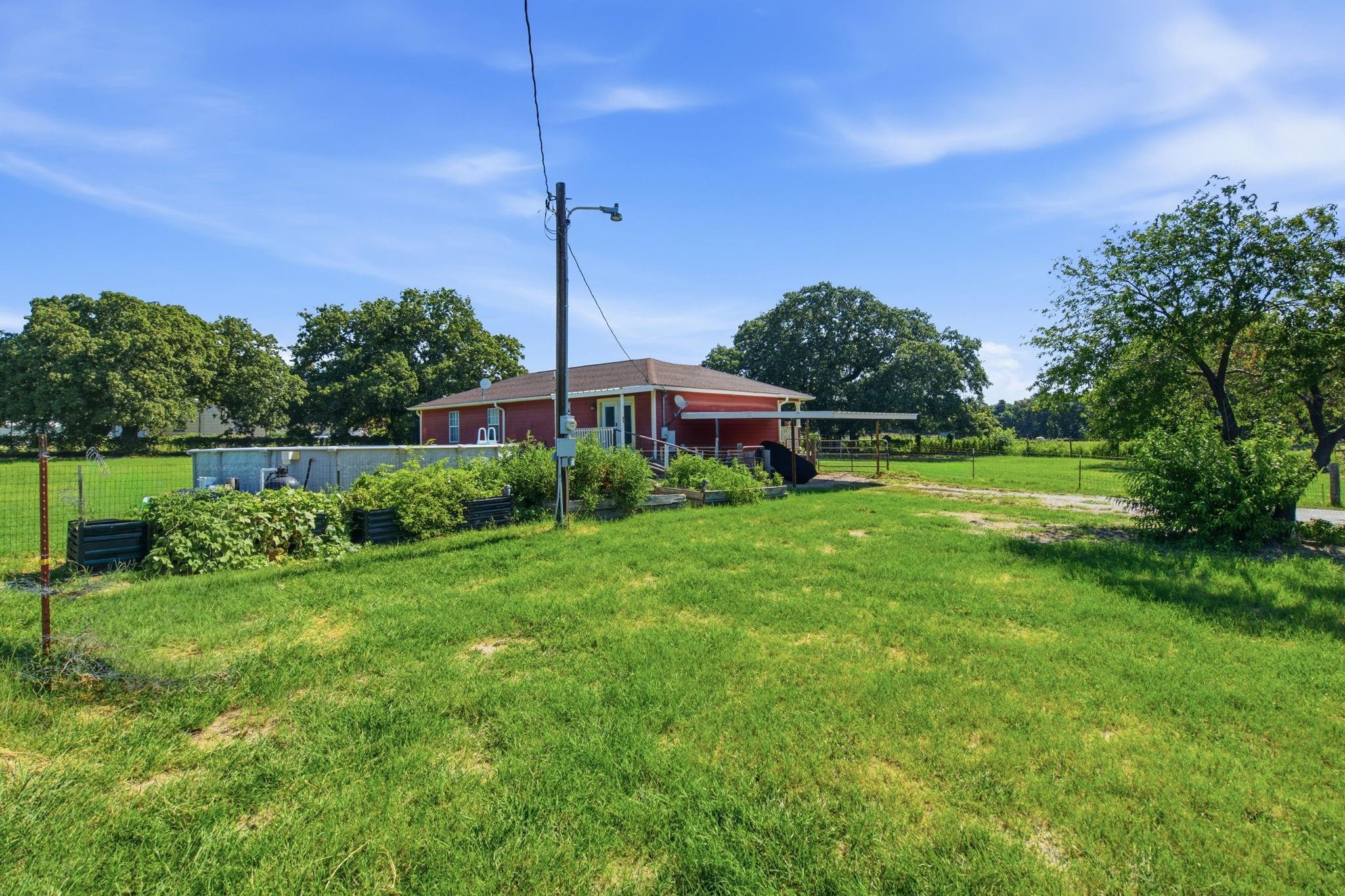 main property photo 19
