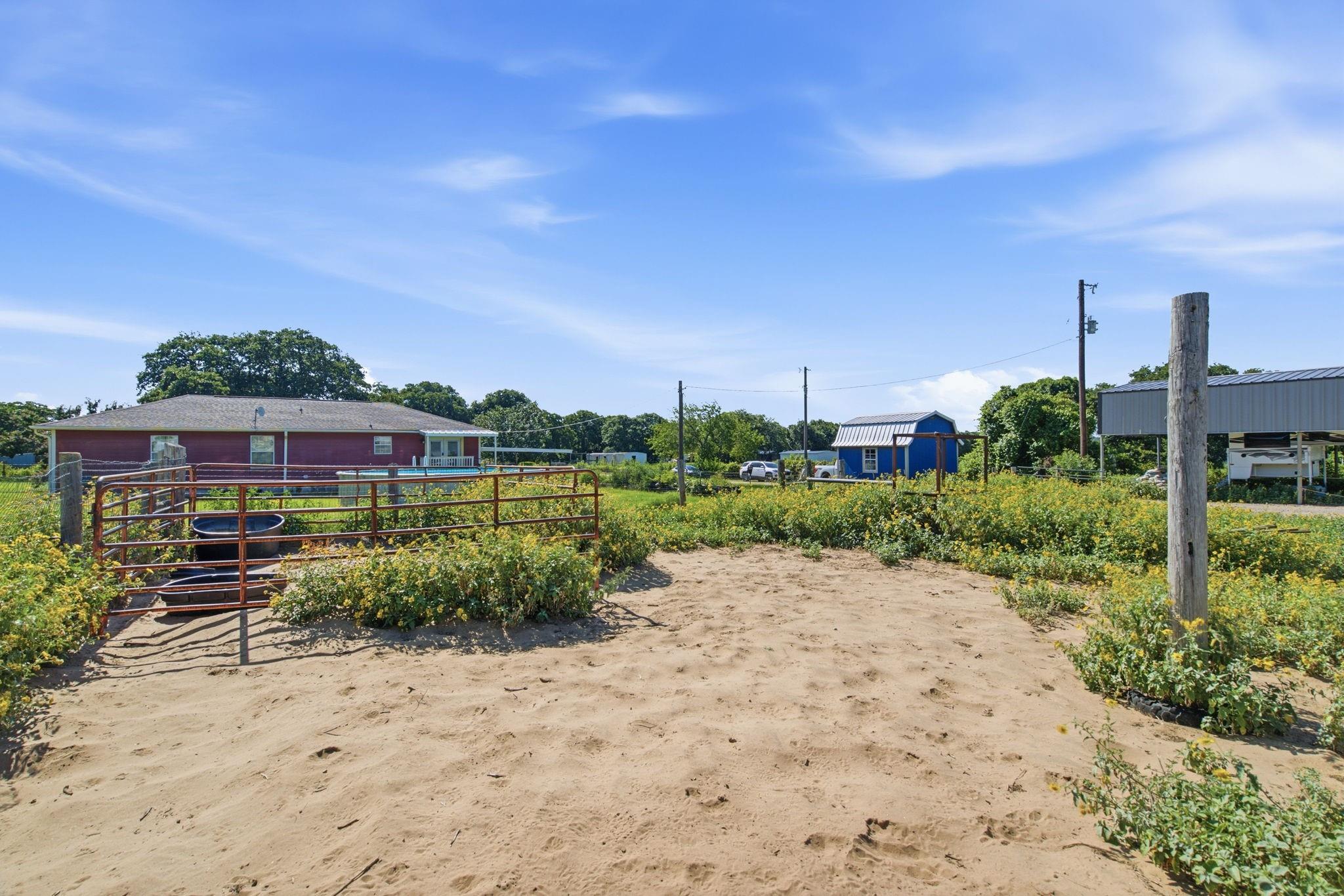 main property photo 22